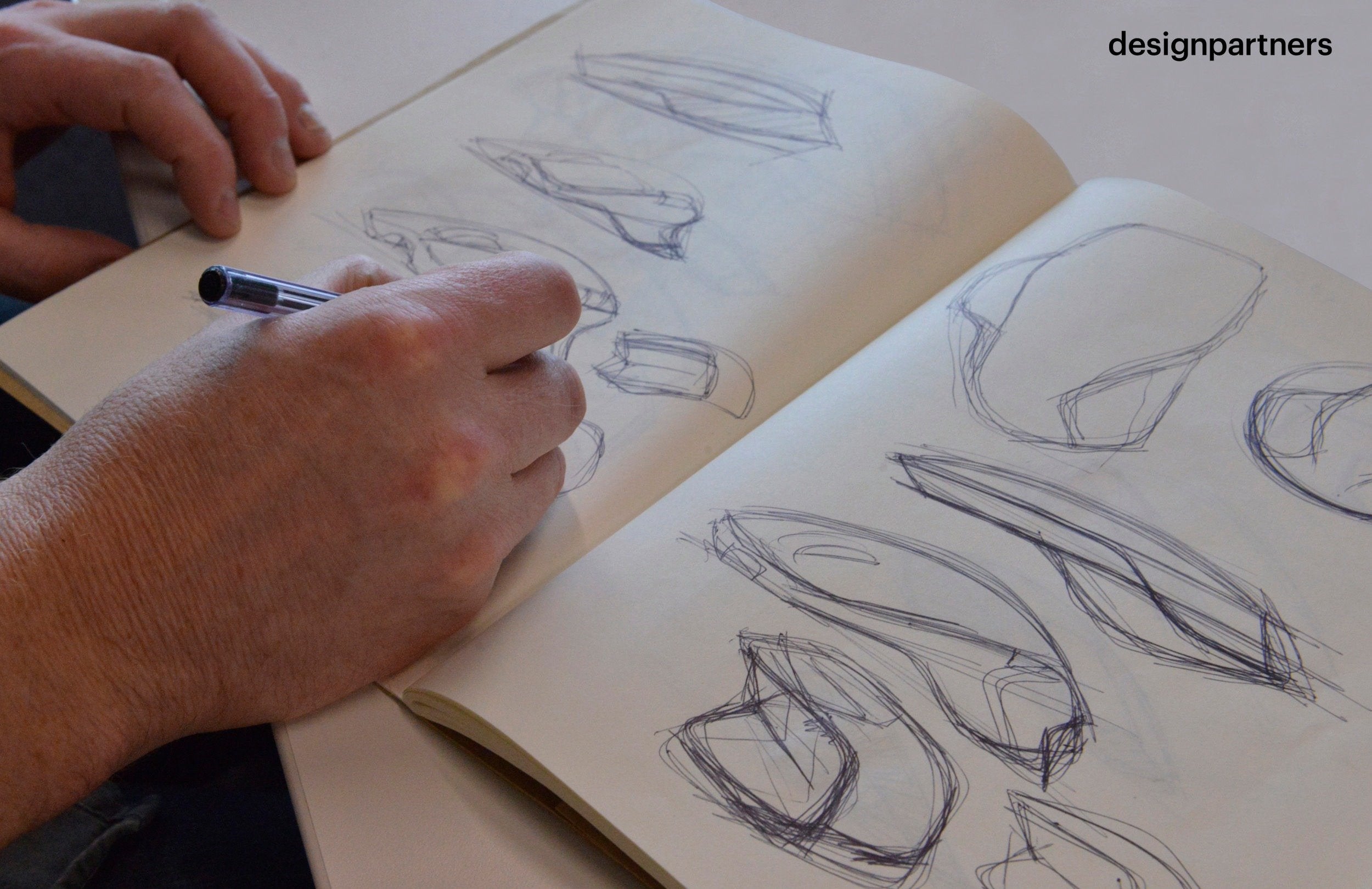 Logitech Raton Mx Master Bluetooth Laser 1000 Dpi Mano Derecha Negro Bronce 910-005213