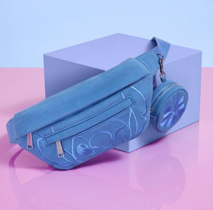 EAN 0671803540156 - Loungefly Stitch Ohana Canvas Convertible riñonera Azul imagen 3