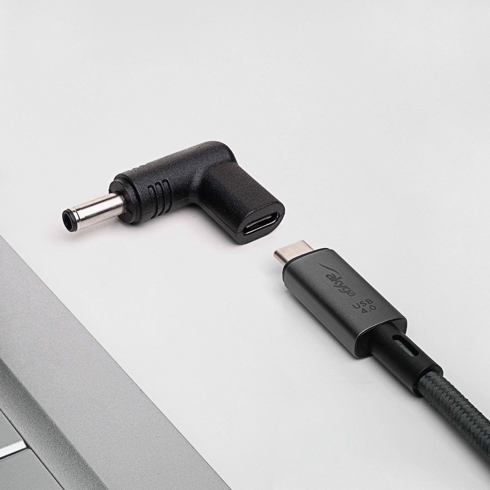 EAN 5901720138231 - Akyga AK-ND-C10 cambiador de género para cable USB-C 4.5 x 3.0 mm Negro imagen 2