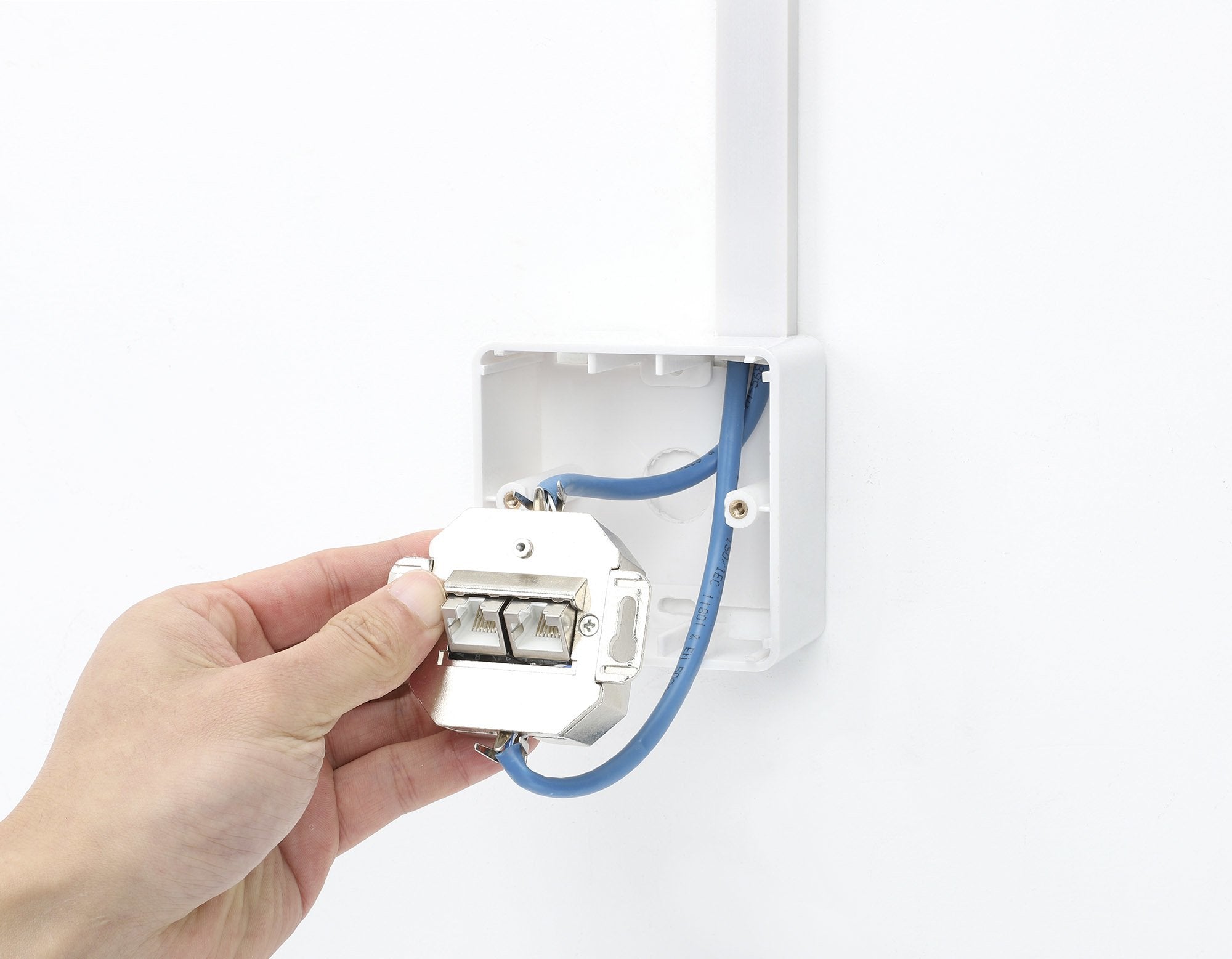 EAN 0766623771894 - Intellinet 771894 caja electrica Blanco imagen 6