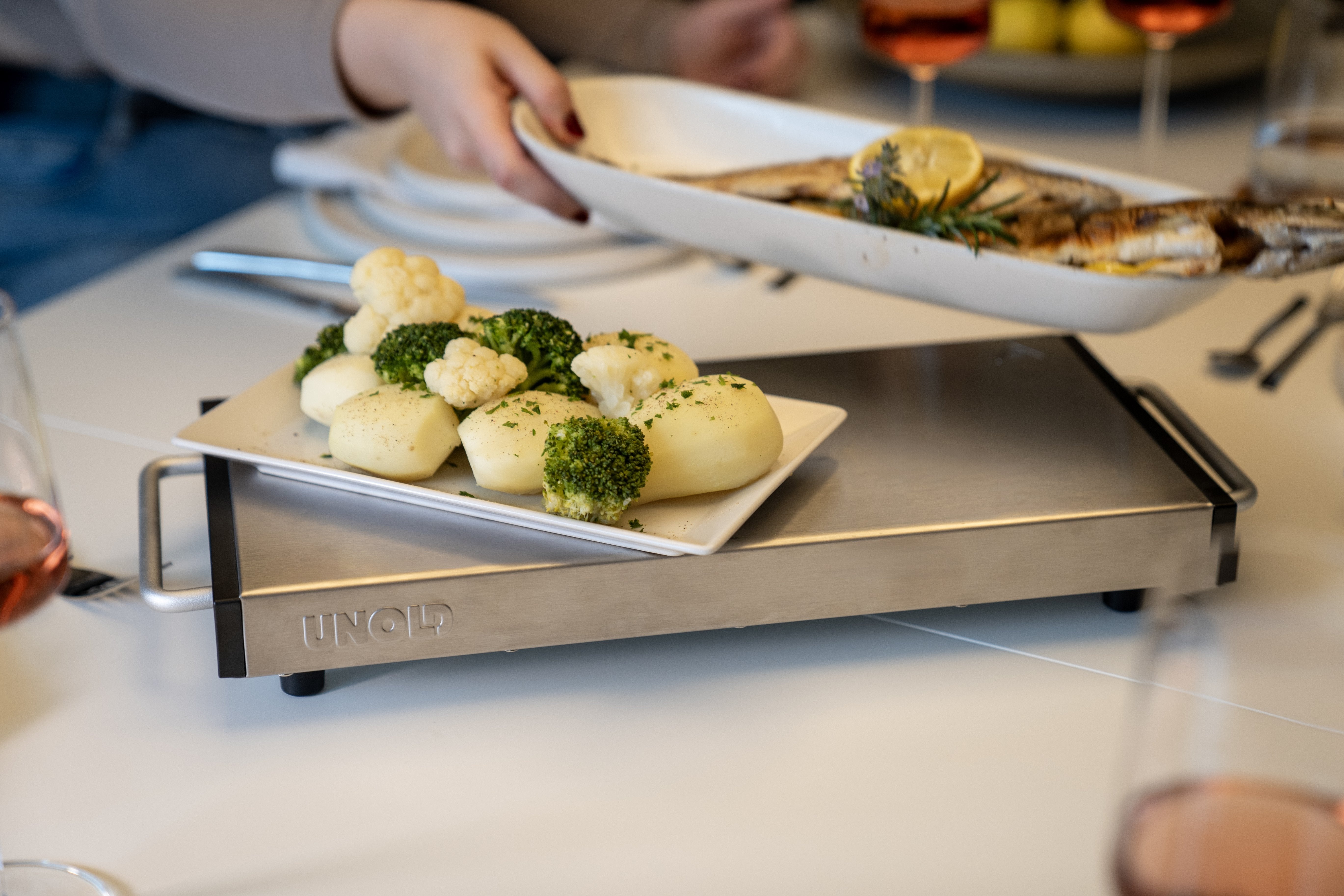 EAN 4011689588457 - Unold Elena calentador de alimentos Negro, Acero inoxidable imagen 6