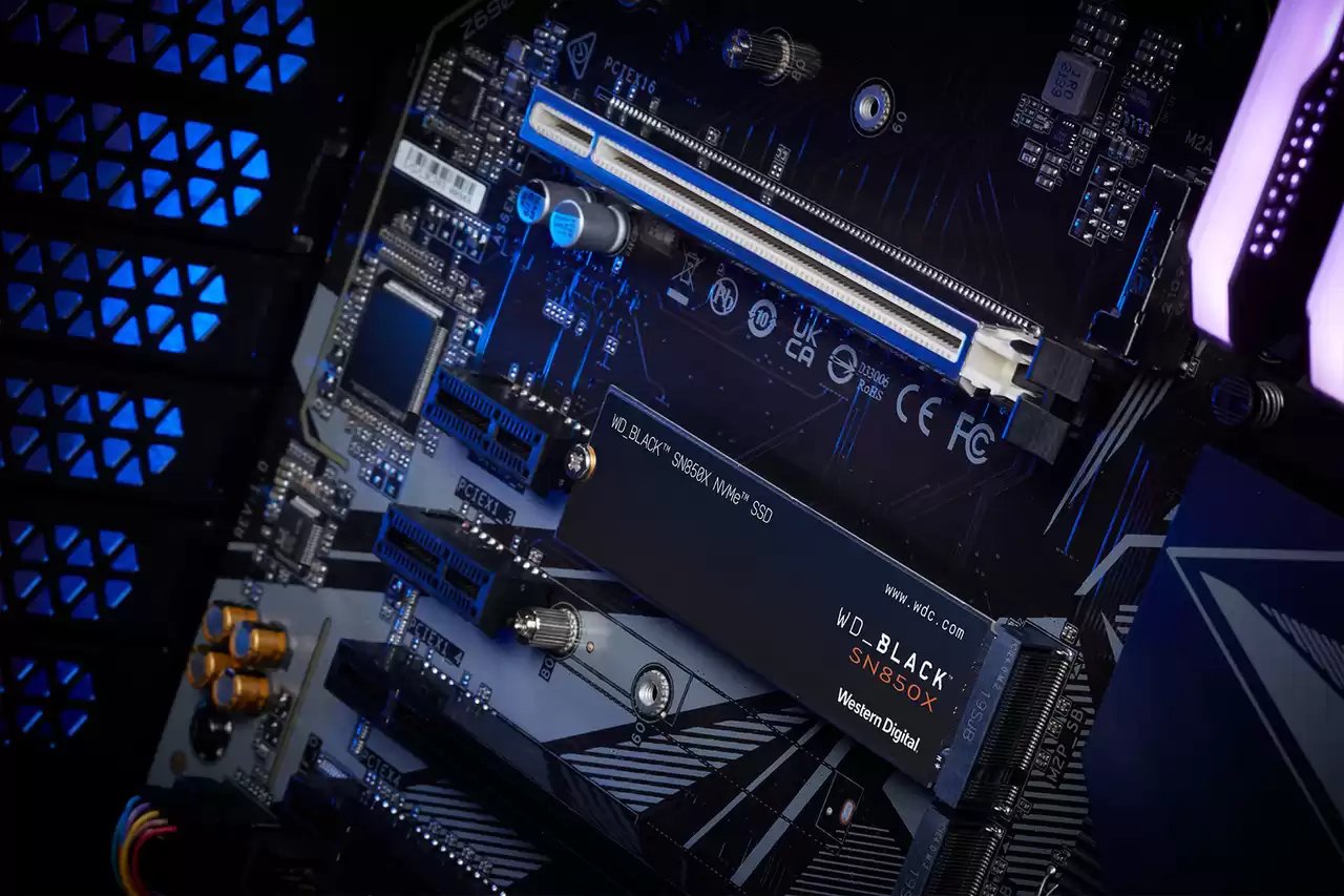 Wd_black Sn850x Nvme Ssd Wdbb9g0010bnc Ssd 1tb Interno M.2 2280 Pcie4.0 (Nvme) Negro