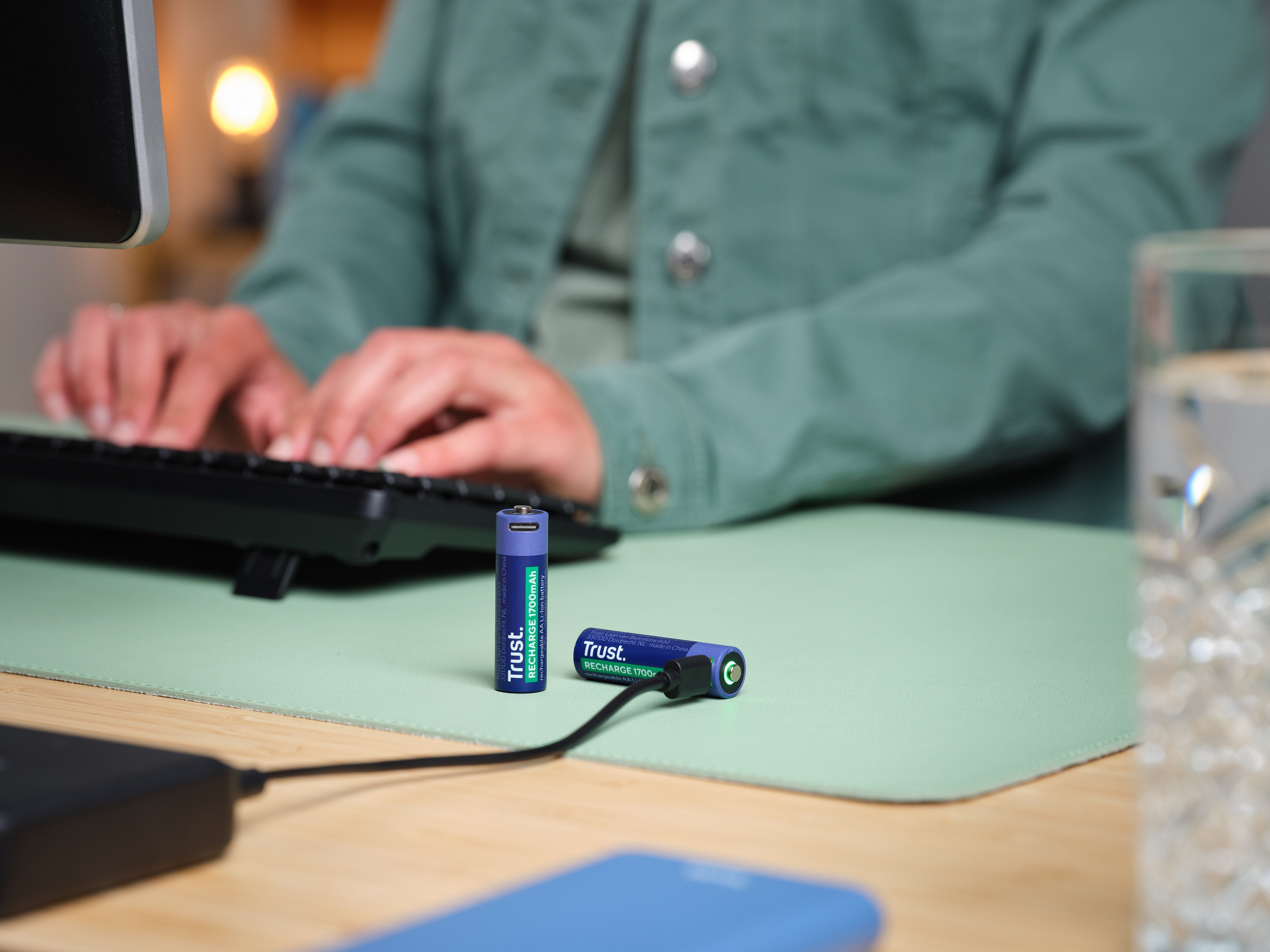 EAN 8713439255843 - Trust 25584 pila doméstica Batería recargable AA imagen 6