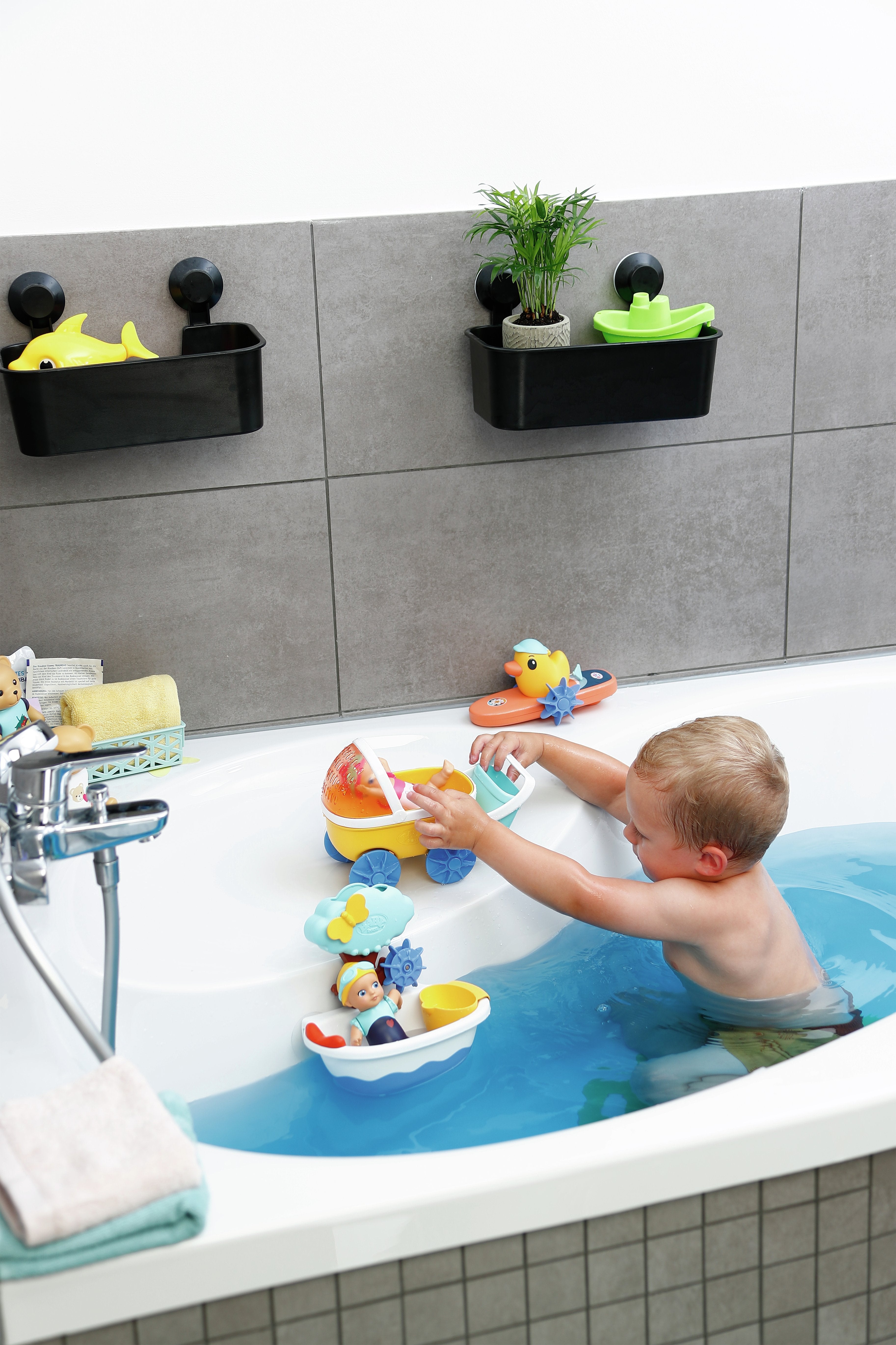 Zapf Creation Baby Born® Bañera Splish Splash Con Osito De Peluche Y Figura De Juguete 838105