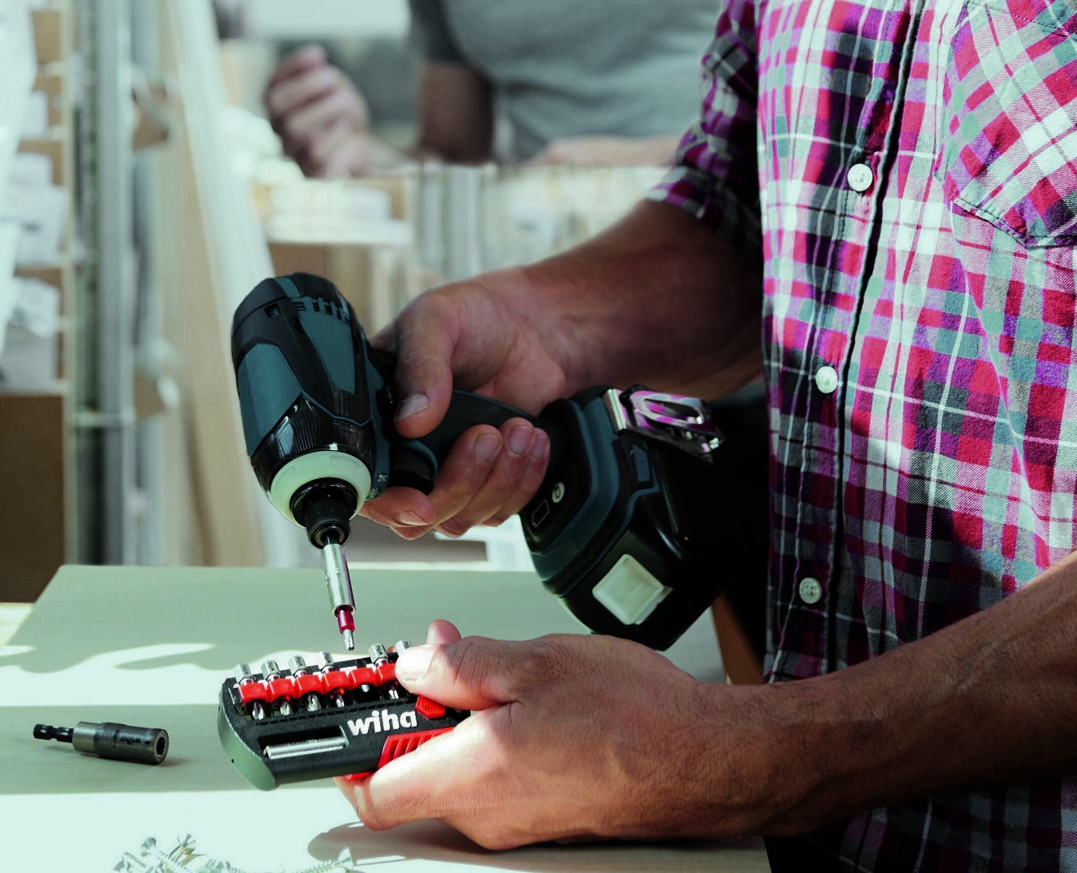 Juego De Puntas Wiha Bitbuddy Ty Bits 29 Mm, 8 Piezas Negro/Rojo, Torx 42136