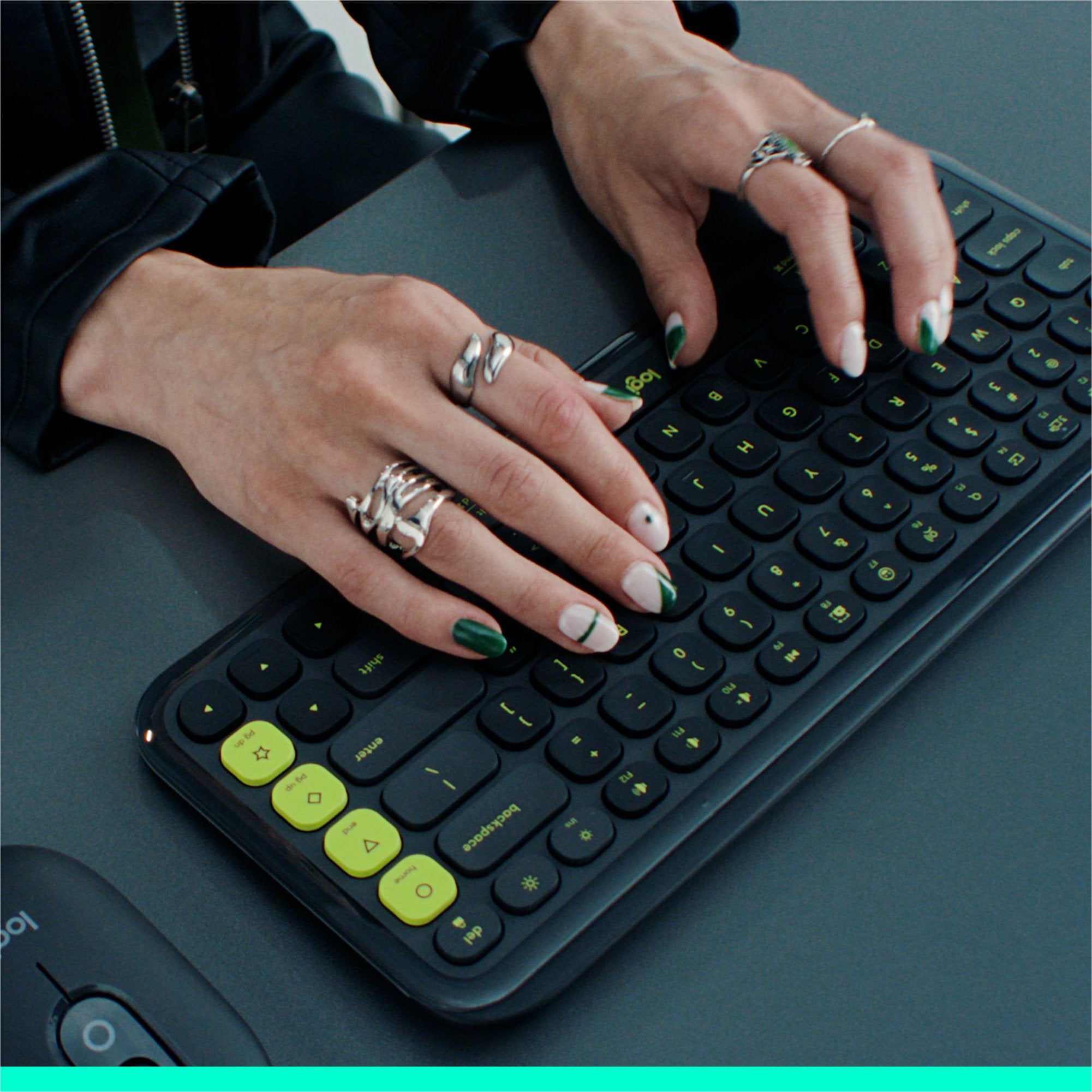 Teclado Esoañol Logitech Pop Icon Keys Inalámbrico Bluetooth Le Qwerty Español Blanco Apagado Naranja