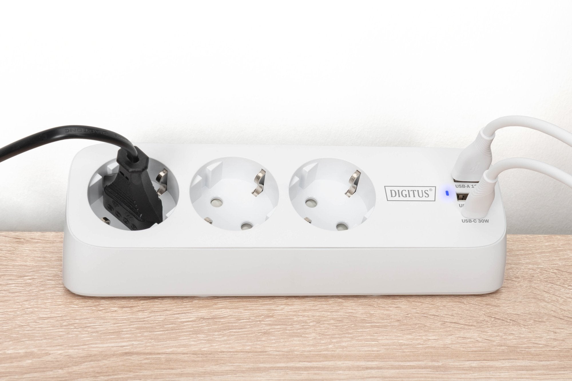 EAN 4016032502074 - Digitus DA-70626 base múltiple 1,5 m 3 salidas AC Interior Blanco imagen 4