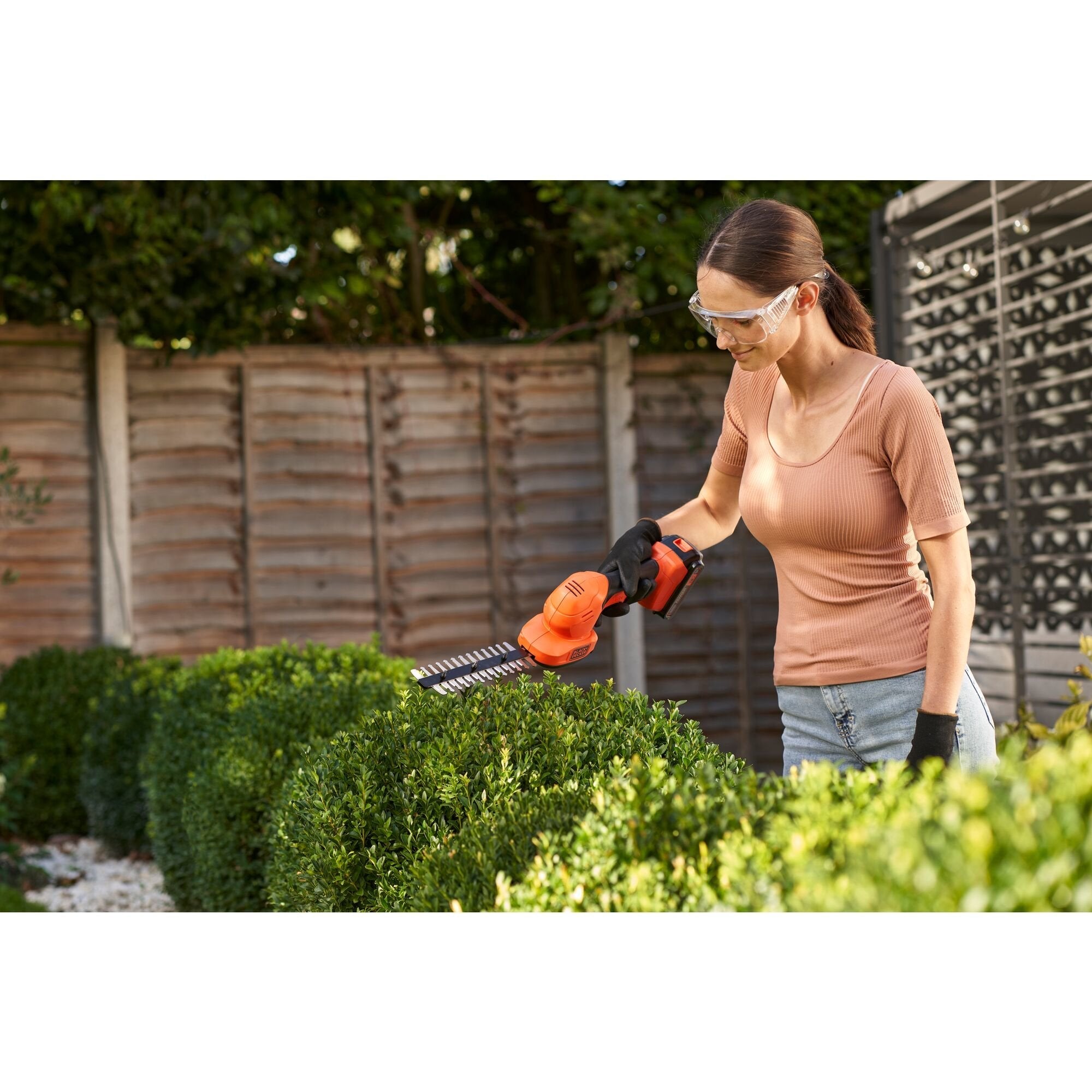 Cortasetos Black+Decker Bcss18d1-Qw Naranja