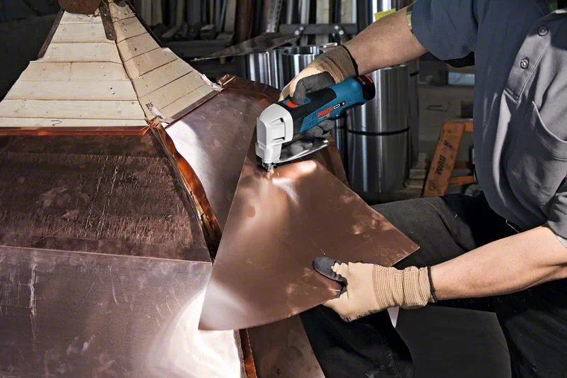 EAN 3165140730761 - Bosch GSC 12V-13 PROFESSIONAL Cizalla eléctrica 3600 spm imagen 2