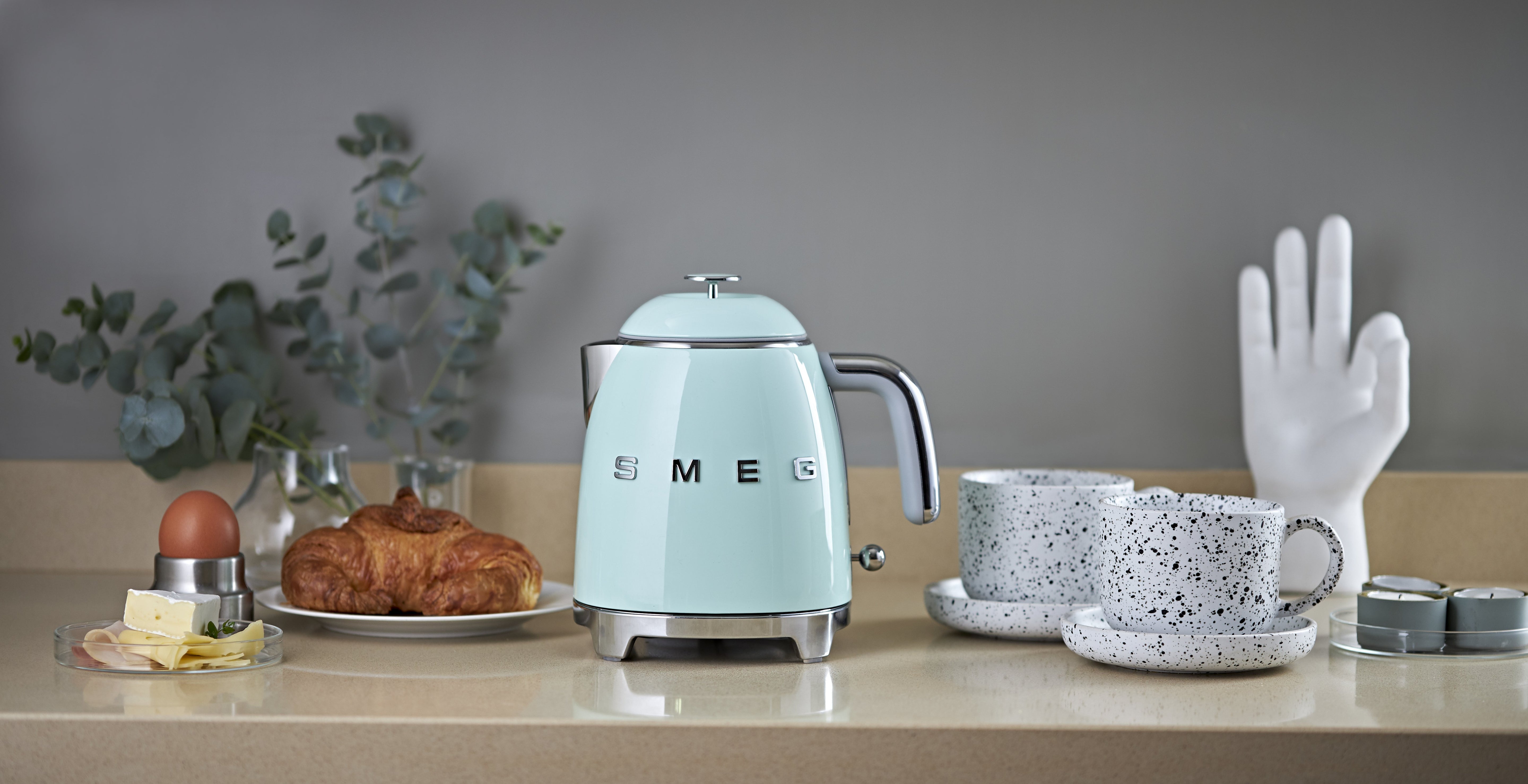 EAN 8017709302207 - Smeg KLF05PGEU tetera eléctrica 0,8 L 1400 W Verde imagen 15