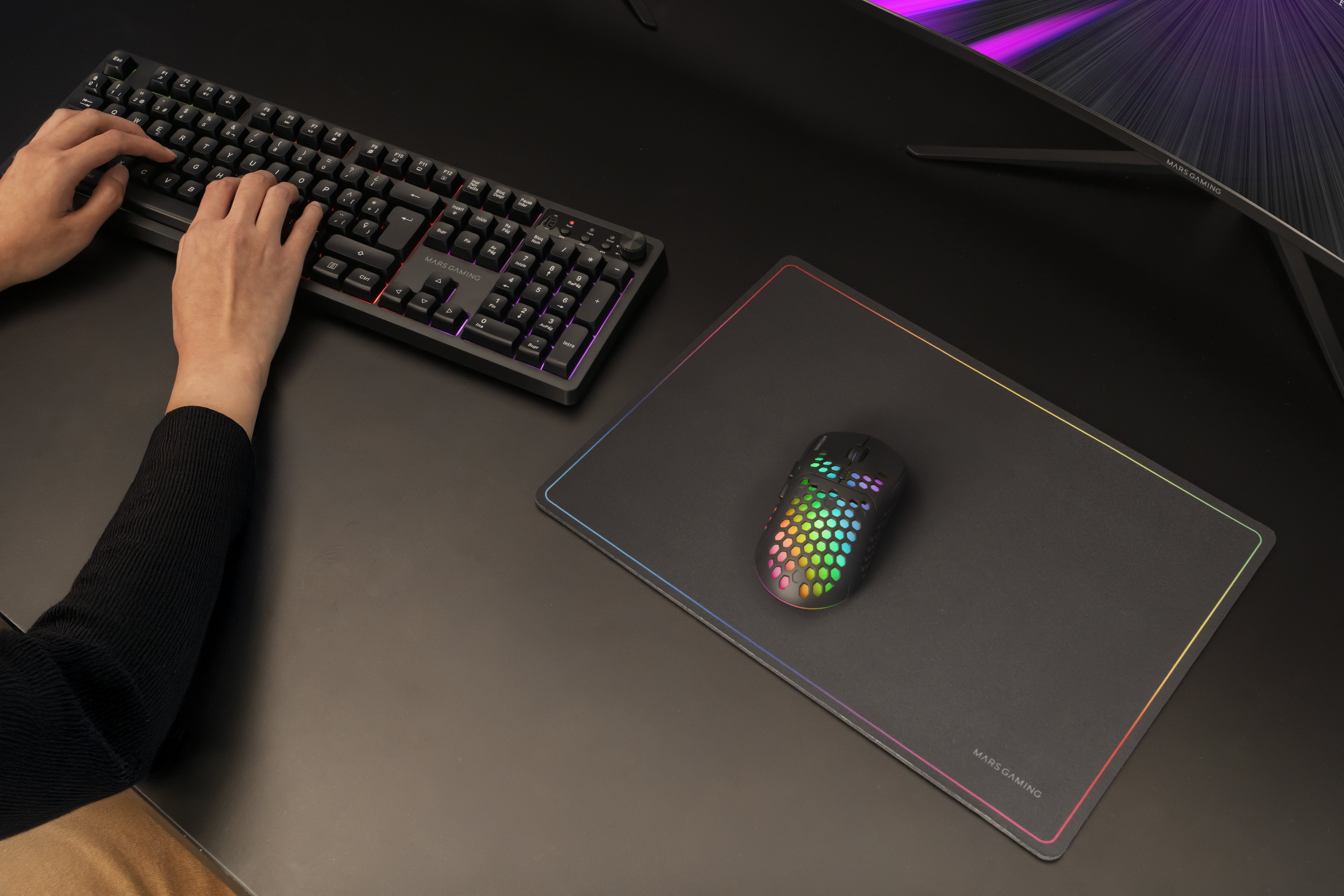 Teclado Mouse Y Alfombrilla Mars Gaming Mcpwxpt Negro H-Mech Frgb 3200dpi Portugues