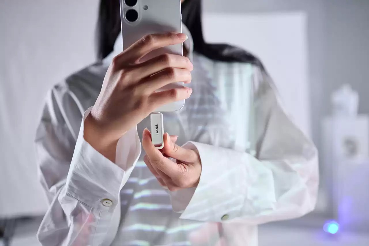 EAN 0619659216740 - SanDisk Phone Drive unidad flash USB 64 GB USB Tipo C 3.2 Gen 1 (3.1 Gen 1) Blanco imagen 3