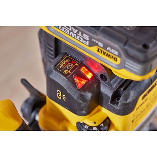 Dewalt Dcw620nt-Xj Battery Plunge Router