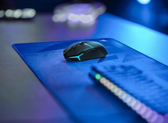 EAN 0840006649519 - Corsair CH-931B011-EU ratón Juego mano derecha RF Wireless + Bluetooth Óptico 26000 DPI imagen 5