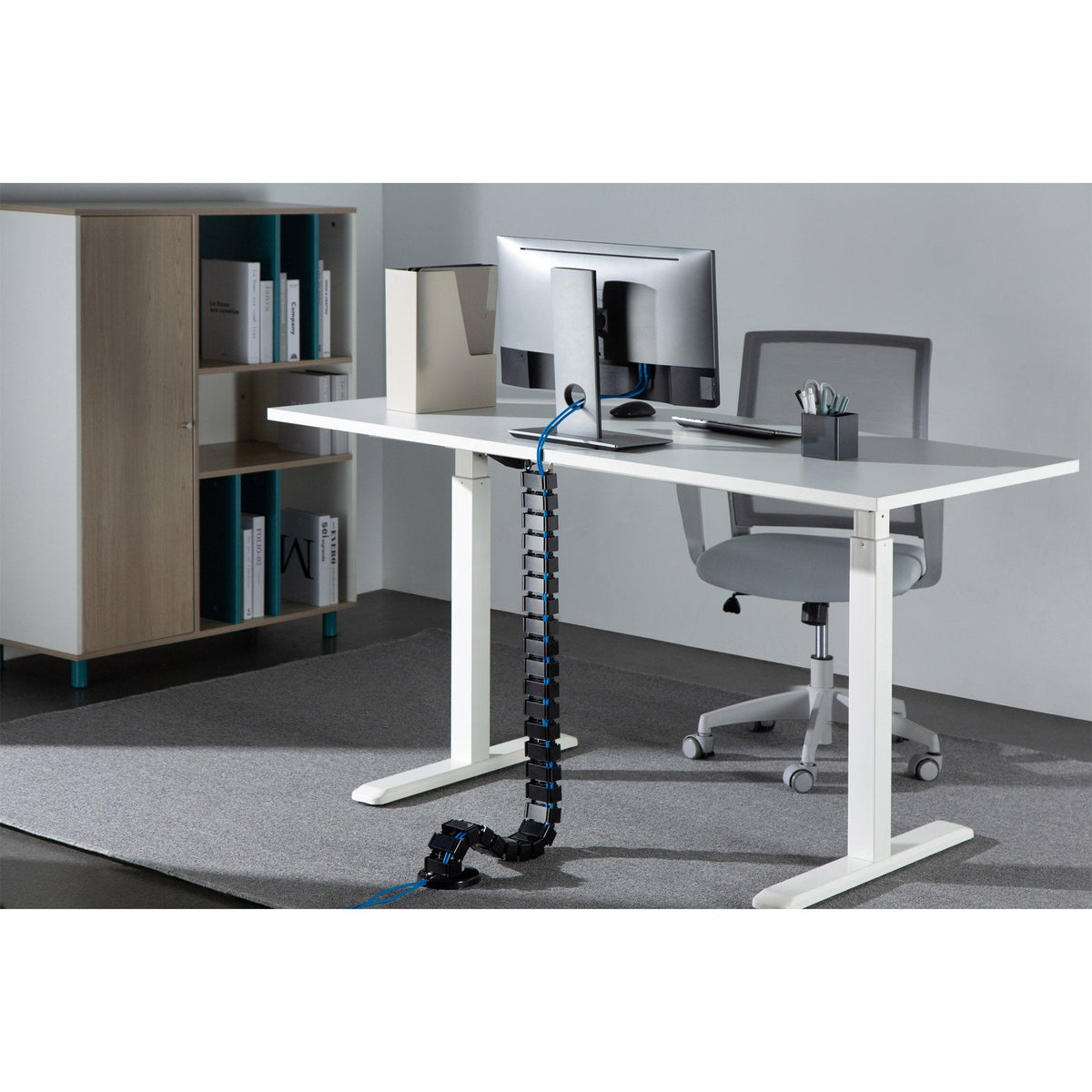 Inline Pasacables Flexible Para Escritorios Regulables En Altura, 4 Compartimentos, 68x36mm Máx. 1,28 M, Negro