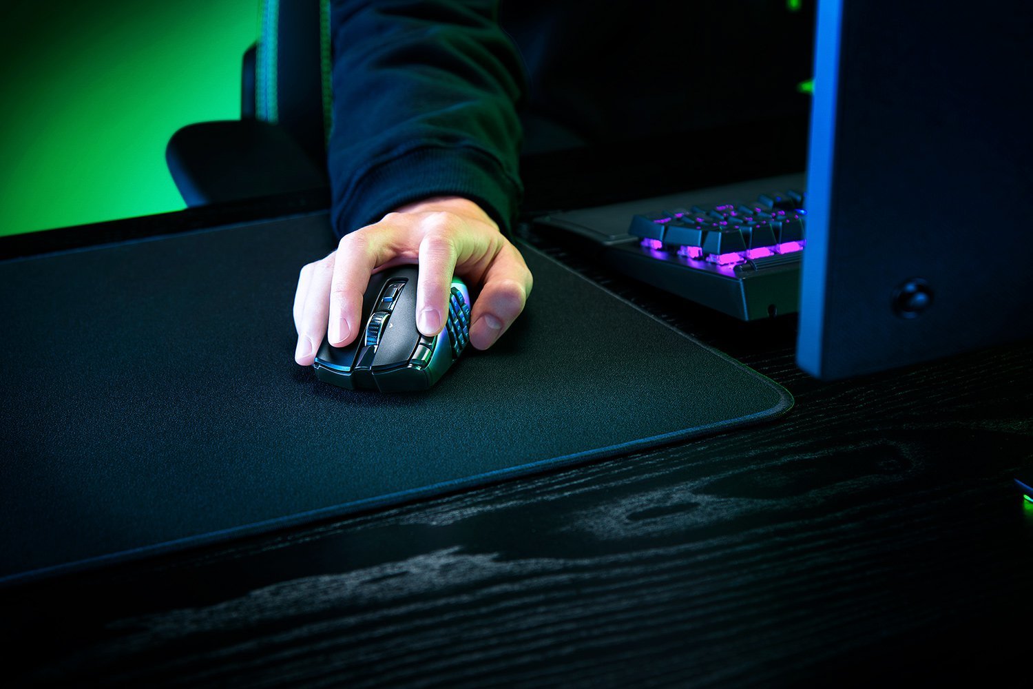EAN 8886419334002 - Razer Naga V2 HyperSpeed ratón Juego mano derecha RF Wireless + Bluetooth Óptico 30000 DPI imagen 6