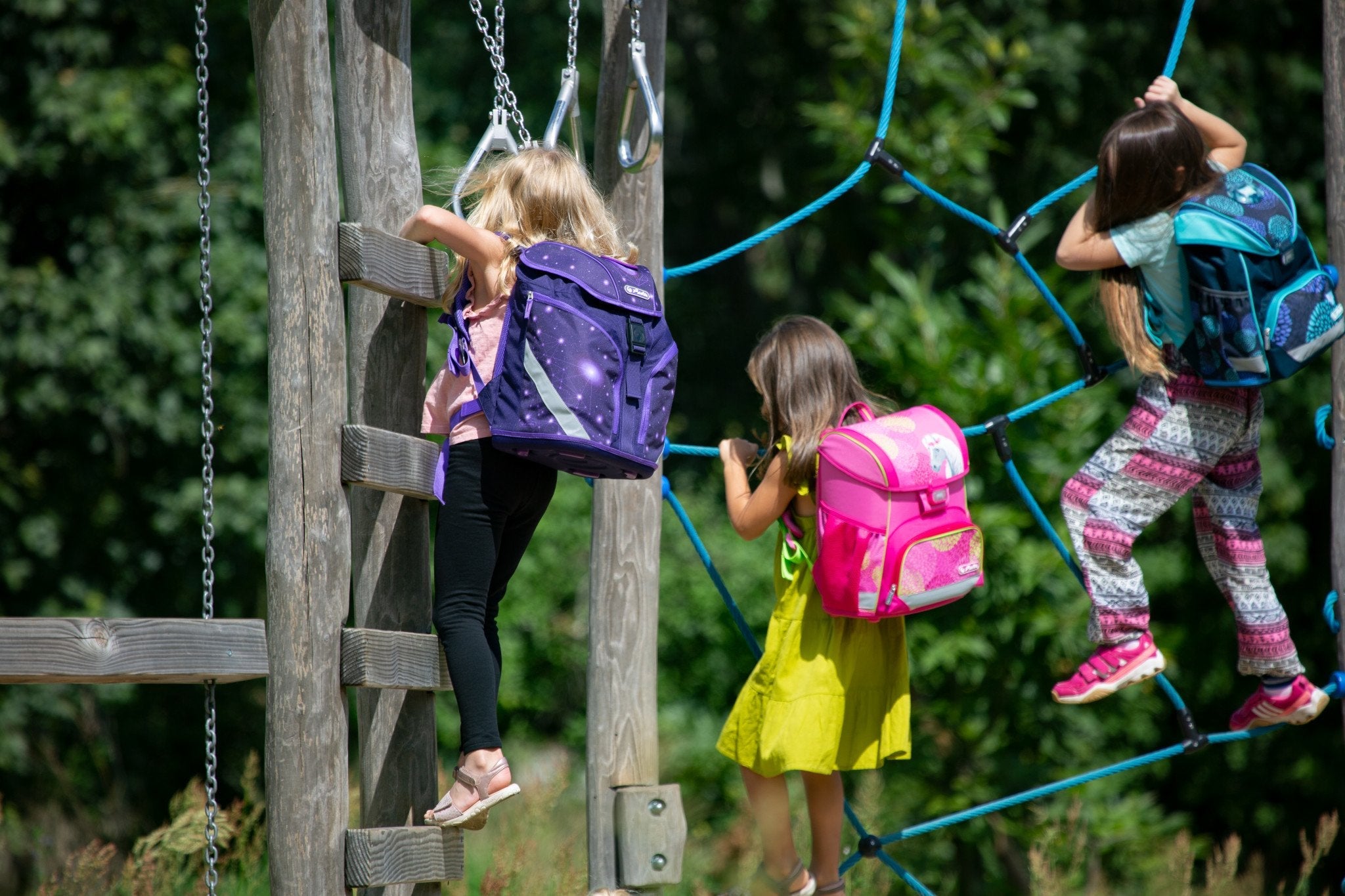 EAN 4008110284392 - Herlitz UltraLight Plus Sweet Hearts juego de mochila escolar Chica Poliéster Rojo imagen 6