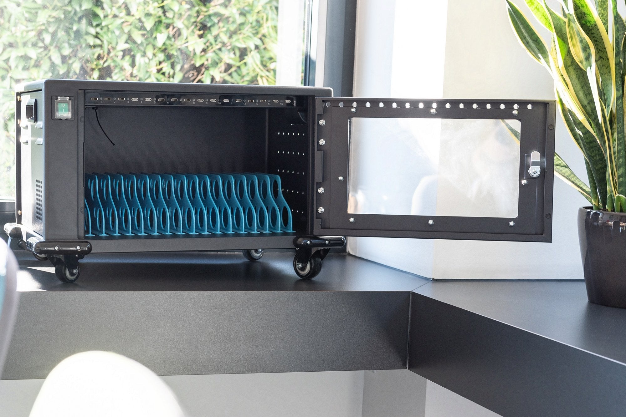 EAN 4016032494553 - Digitus DN-45007 carrito y armario de dispositivo portátil Armario de gestión y carga para dispositivos p imagen 4