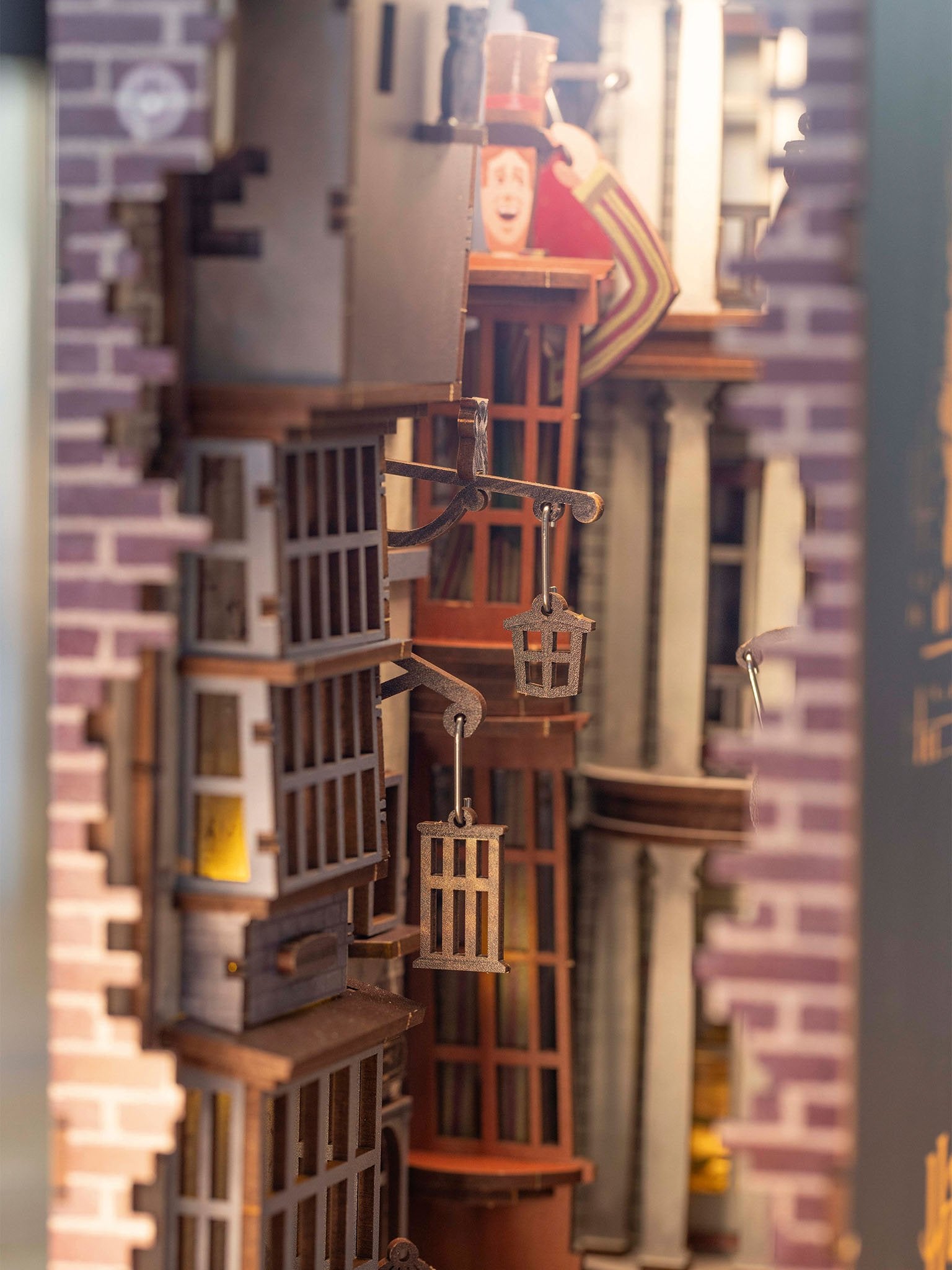 EAN 4009803005300 - Revell Tiny Adventures Diagon Alley-Harry Potter Maqueta de transatlántico Kit de montaje 1:24 imagen 18