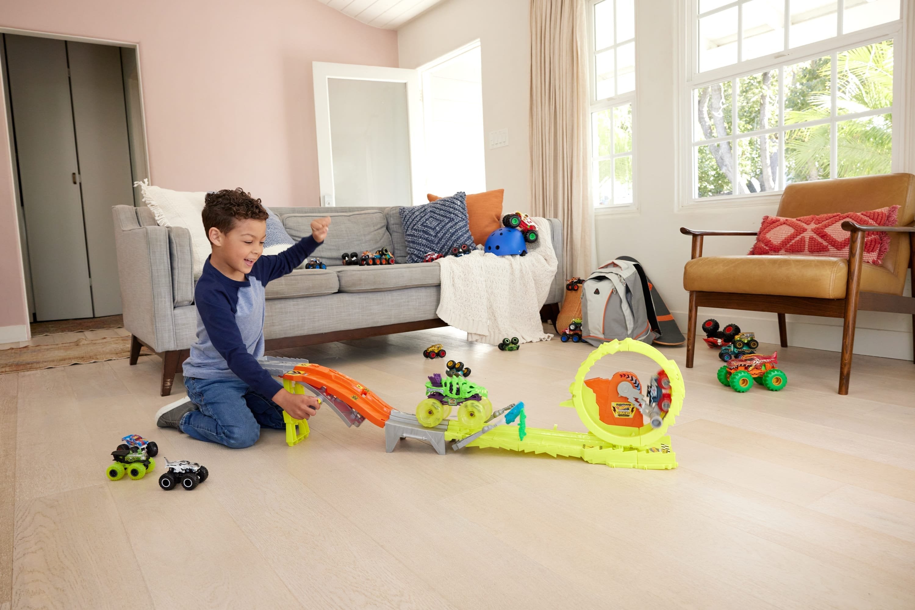 Vehículo Hot Wheels Monster Trucks Power Chase Hxt05