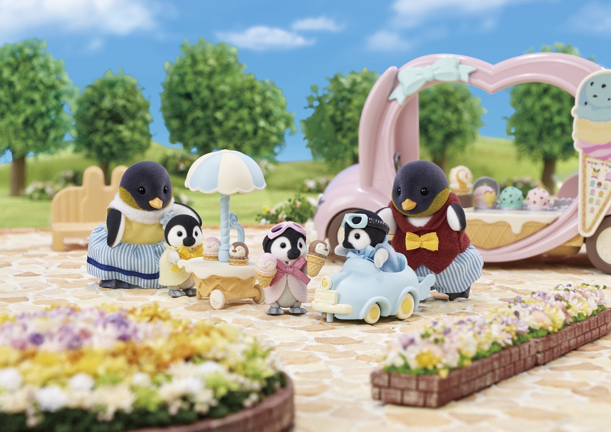 Epoch Sylvanian Families - Pinguin Fahr- Y Juego 5695