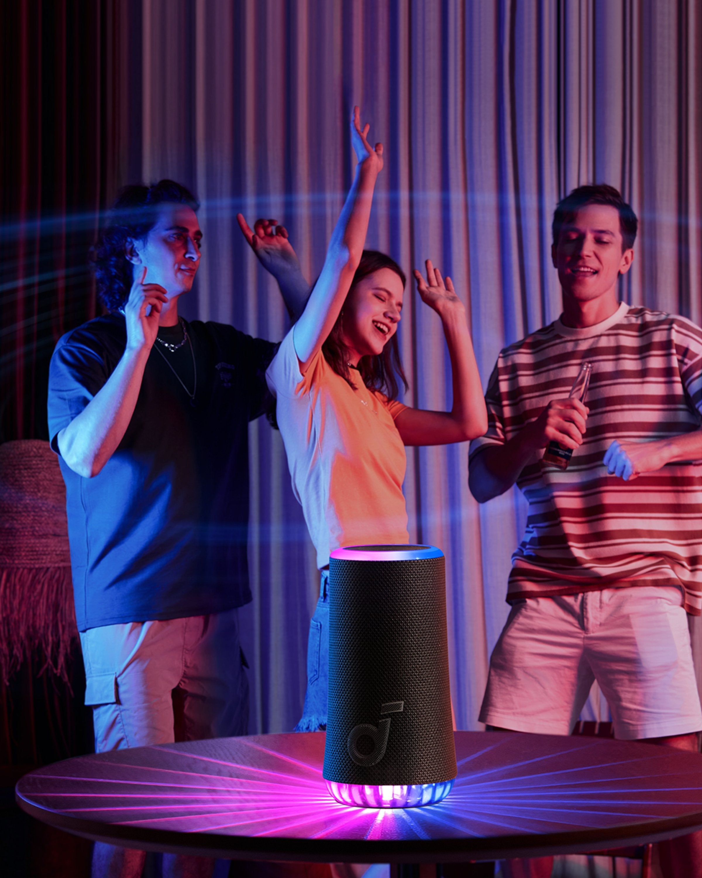 Altavoz Soundcore Glow Portátil Bt, Negro