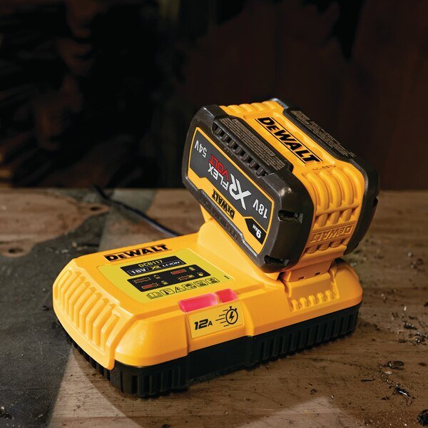 EAN 5035048729892 - DeWALT DCB117-QW cargador y batería cargable Cargador de batería imagen 2
