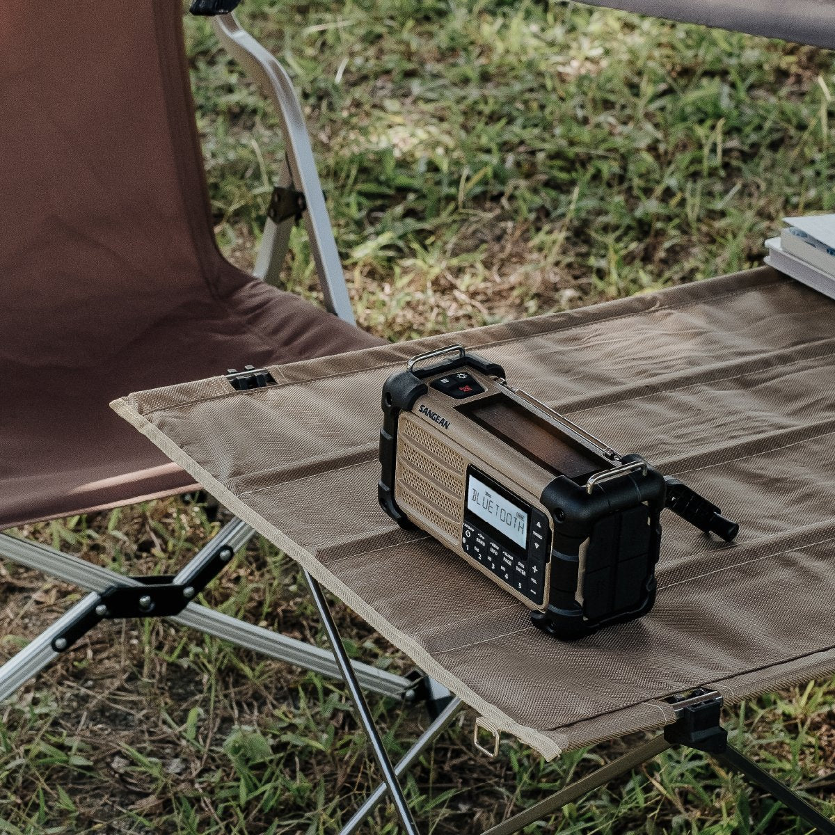 Radio Sangean Mmr-99 De Emergencia Con Sintonización Digital Naranja Desierto