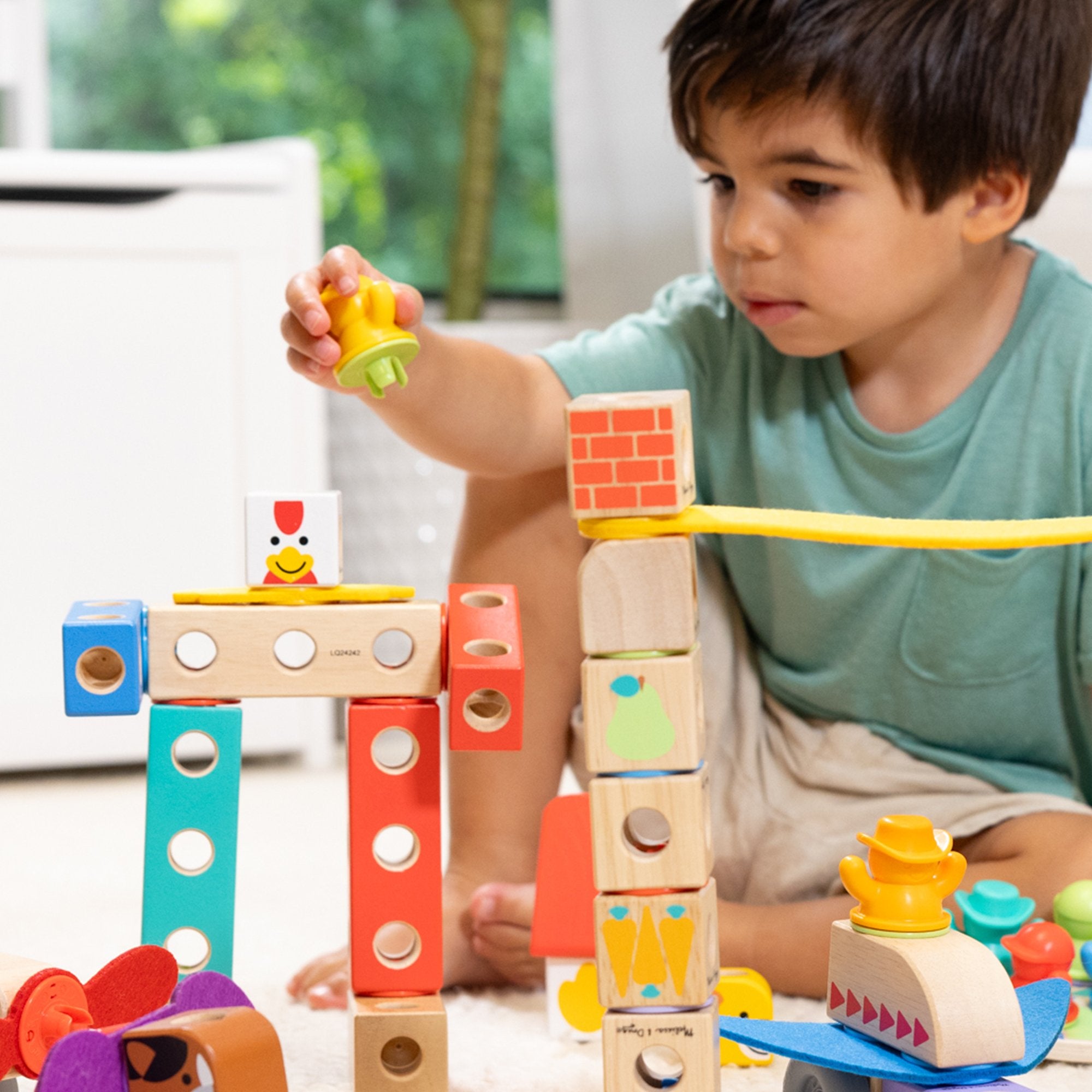 EAN 0681147005525 - Melissa & Doug MDT BBN Blockables Town Pyst GML imagen 5