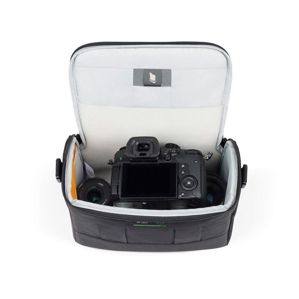 EAN 8024221723519 - Lowepro Adventura SH 160 III Estuche con correa de transporte Negro imagen 7