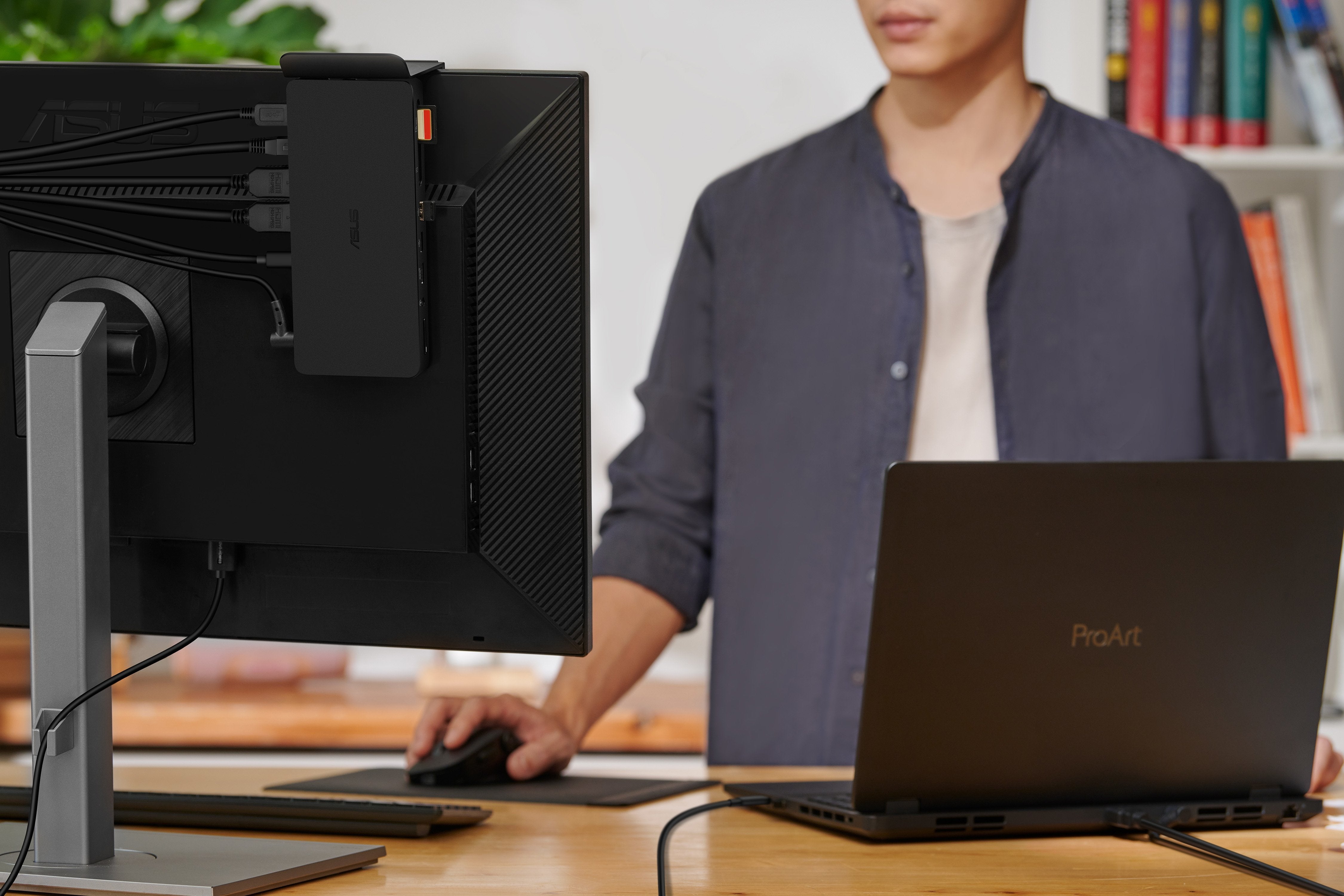 Asus Dc500 Triple 4k Tbt4 Dock Uk