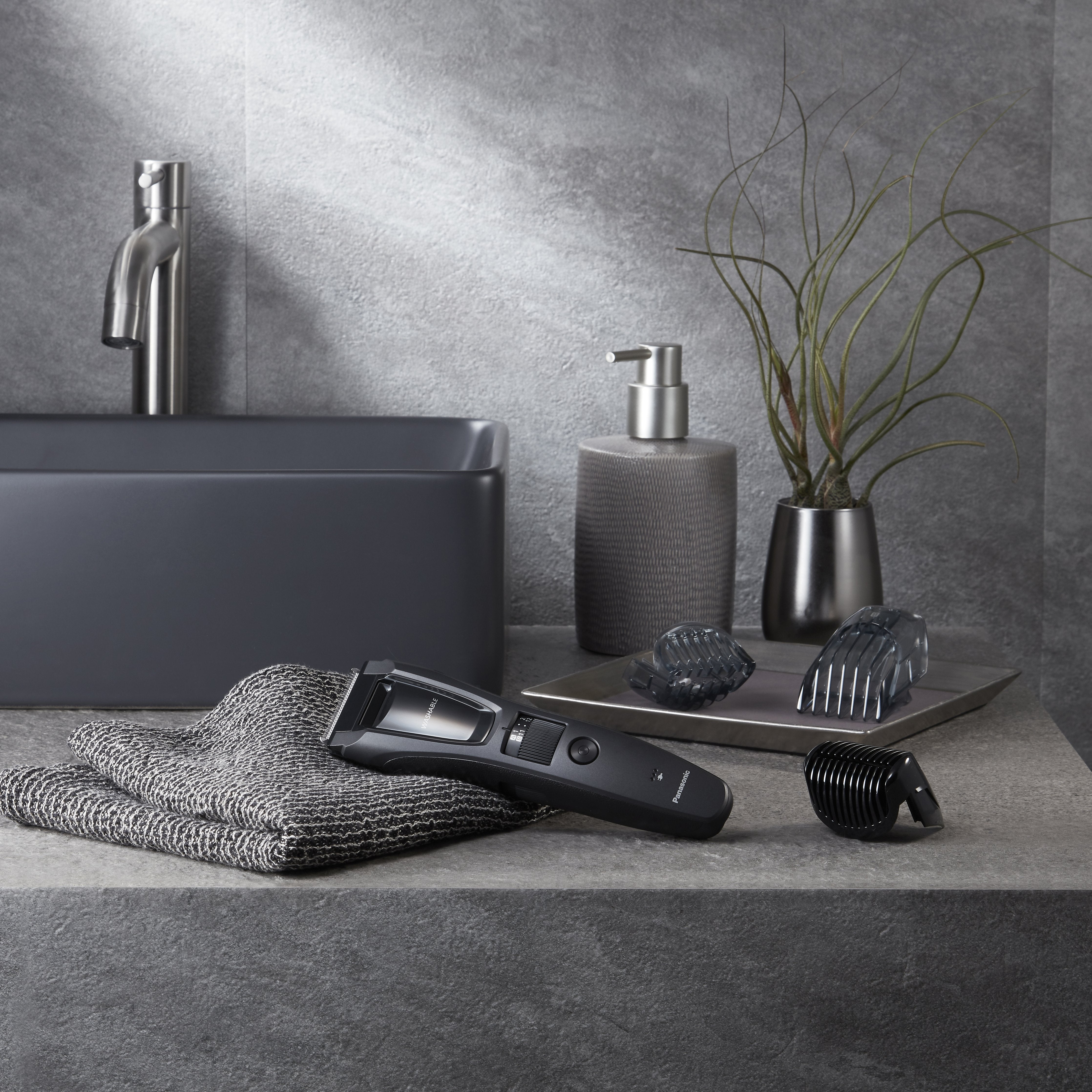 Cortapelo Panasonic Er-Gb62-H503, Inalámbrica, Autonomía De Funcionamiento 50 Min, Húmeda Y Seco, Nimh, Negra