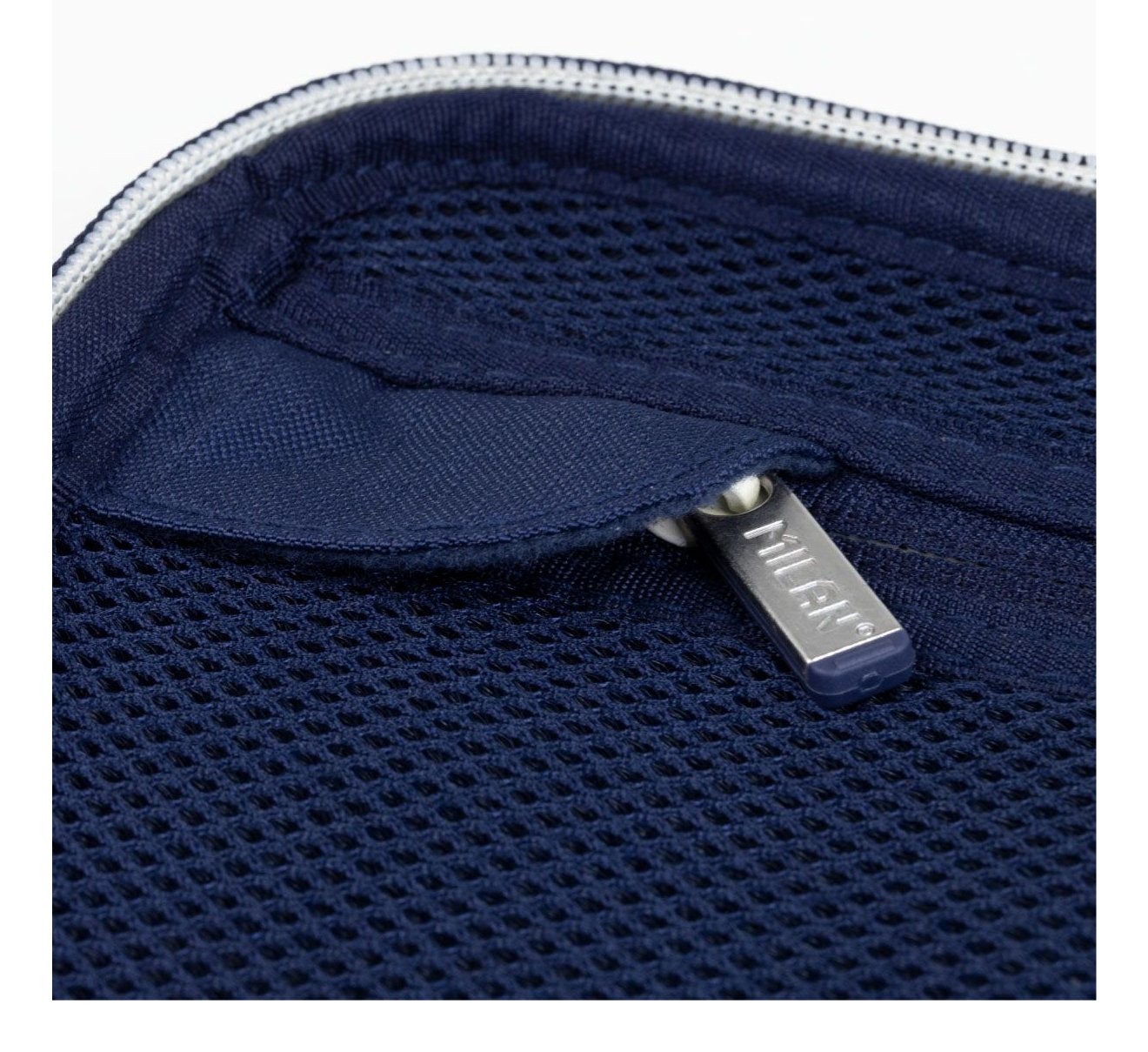 EAN 8411574096443 - Milan 085156SNCB maletines para portátil 35,6 cm (14") Folio Azul imagen 4