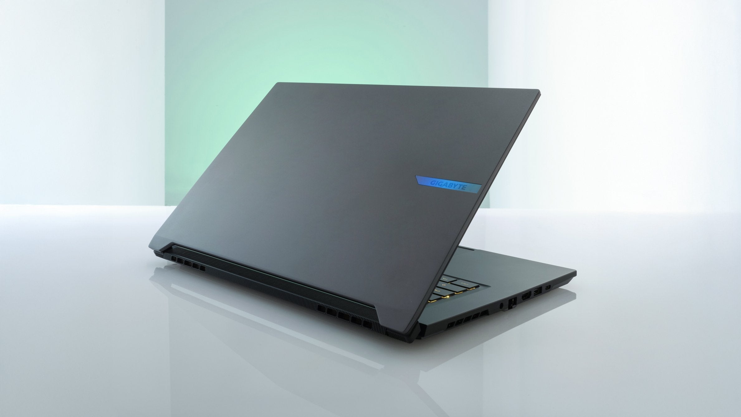 Aero X16 16 Qhd+ 165hz/Ai 7 350/5060/16g/1t/W11#
