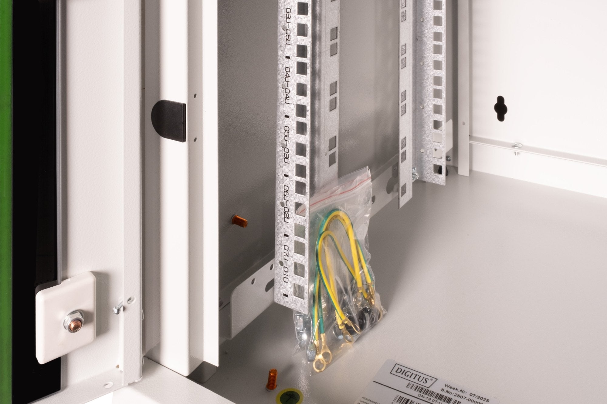 EAN 4016032135203 - Digitus DN-19 07-U armario rack 7U Bastidor de pared Gris imagen 6