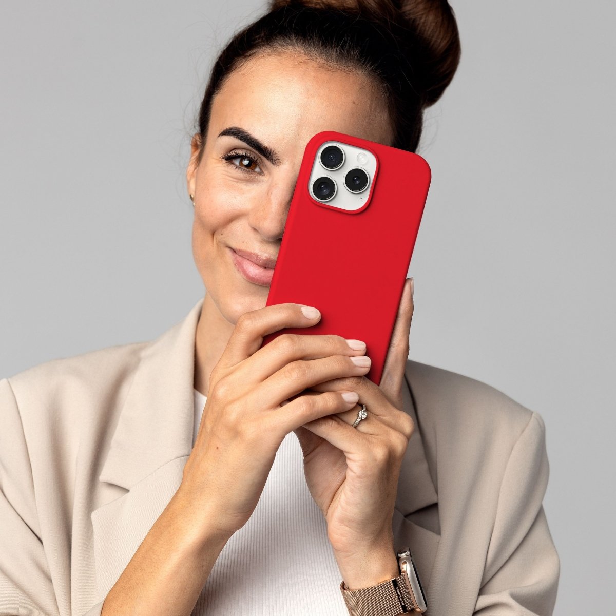 EAN 4251483667327 - Vonmählen Soft Silicone Case funda para teléfono móvil 17,5 cm (6.9") Rojo imagen 3