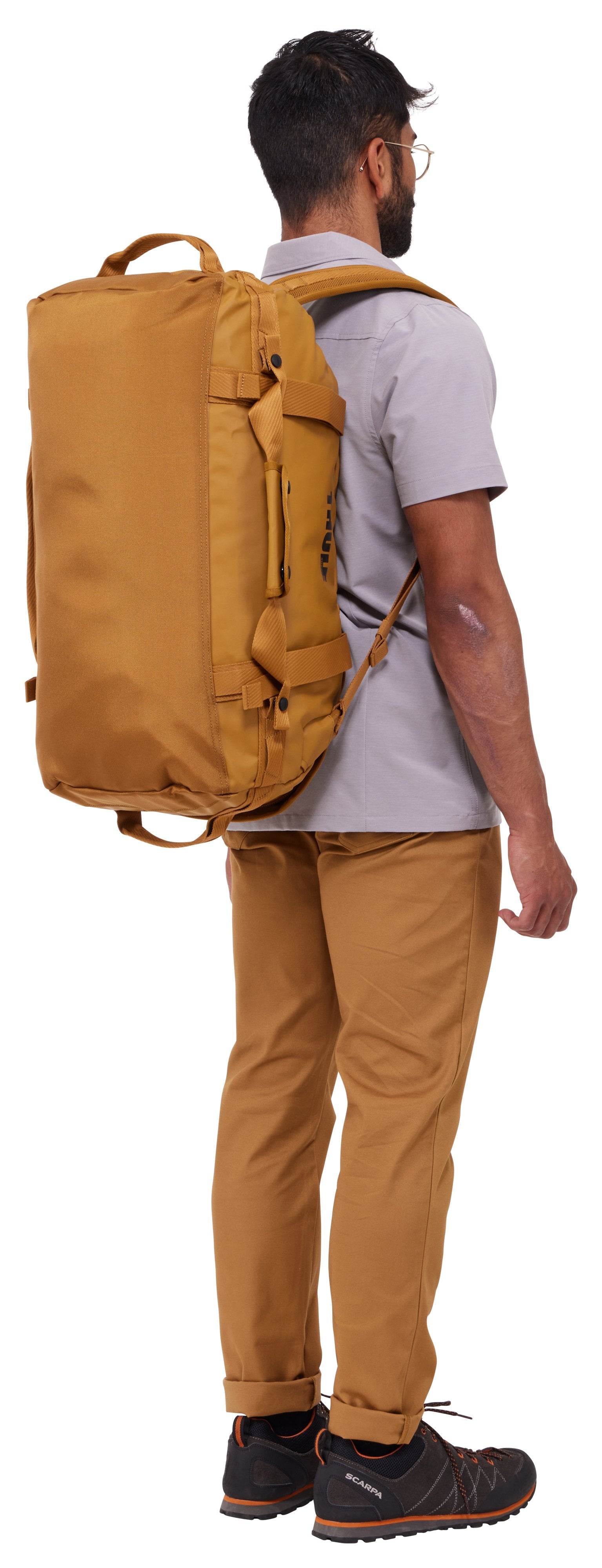 EAN 0085854255219 - Thule Chasm TDSD302 Golden Brown bolso de lona 40 L Poliéster Marrón imagen 6