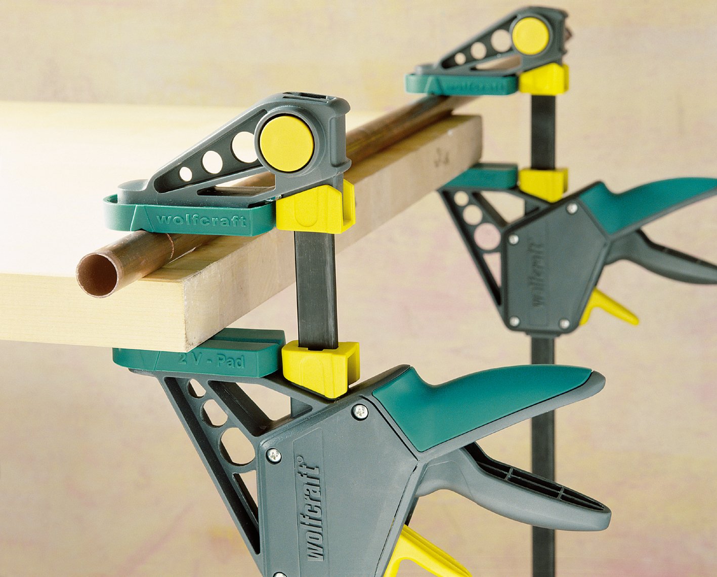 EAN 4006885303300 - wolfcraft GmbH 3033000 abrazadera Abrazadera de barra 70 cm Verde, Amarillo imagen 2