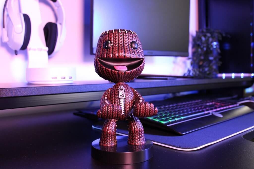 Cable Guy Soporte Sujecion Sackboy Littlebigplanet 21cm