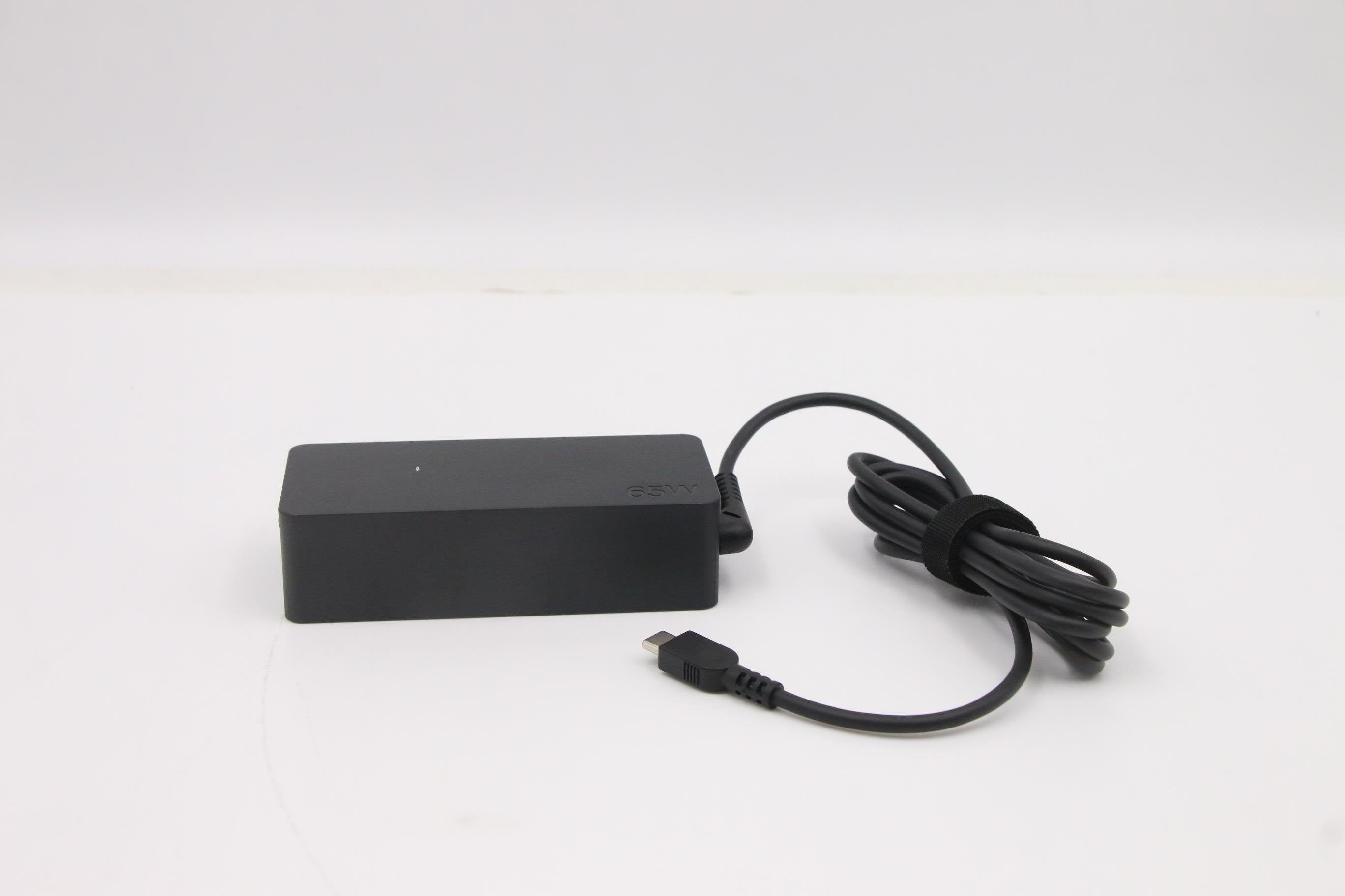 EAN 5704174656586 - Lenovo 5A10W86253 adaptador e inversor de corriente Interior 65 W Negro imagen 7