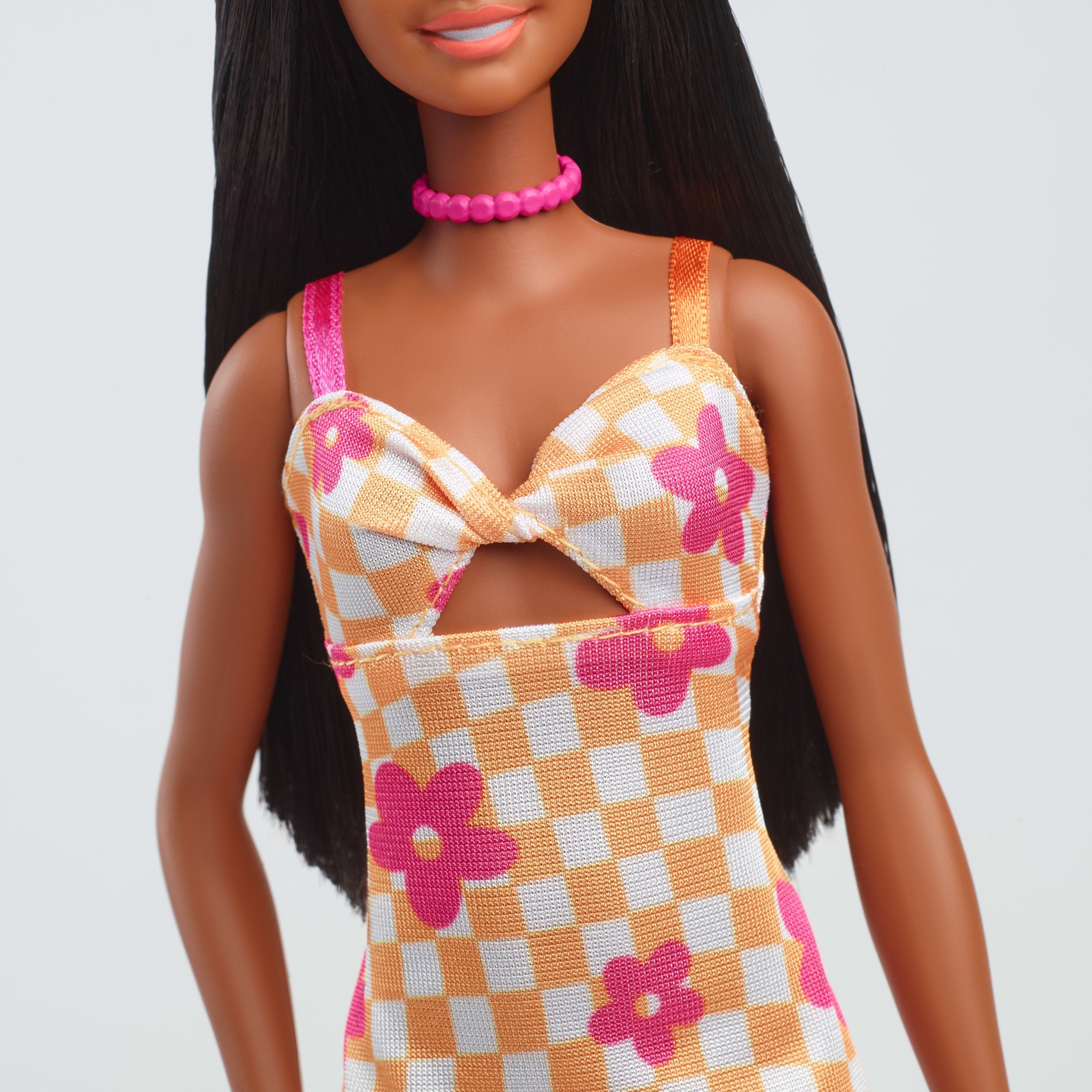 EAN 0194735255627 - Barbie Fashionistas HYT91 muñeca imagen 4