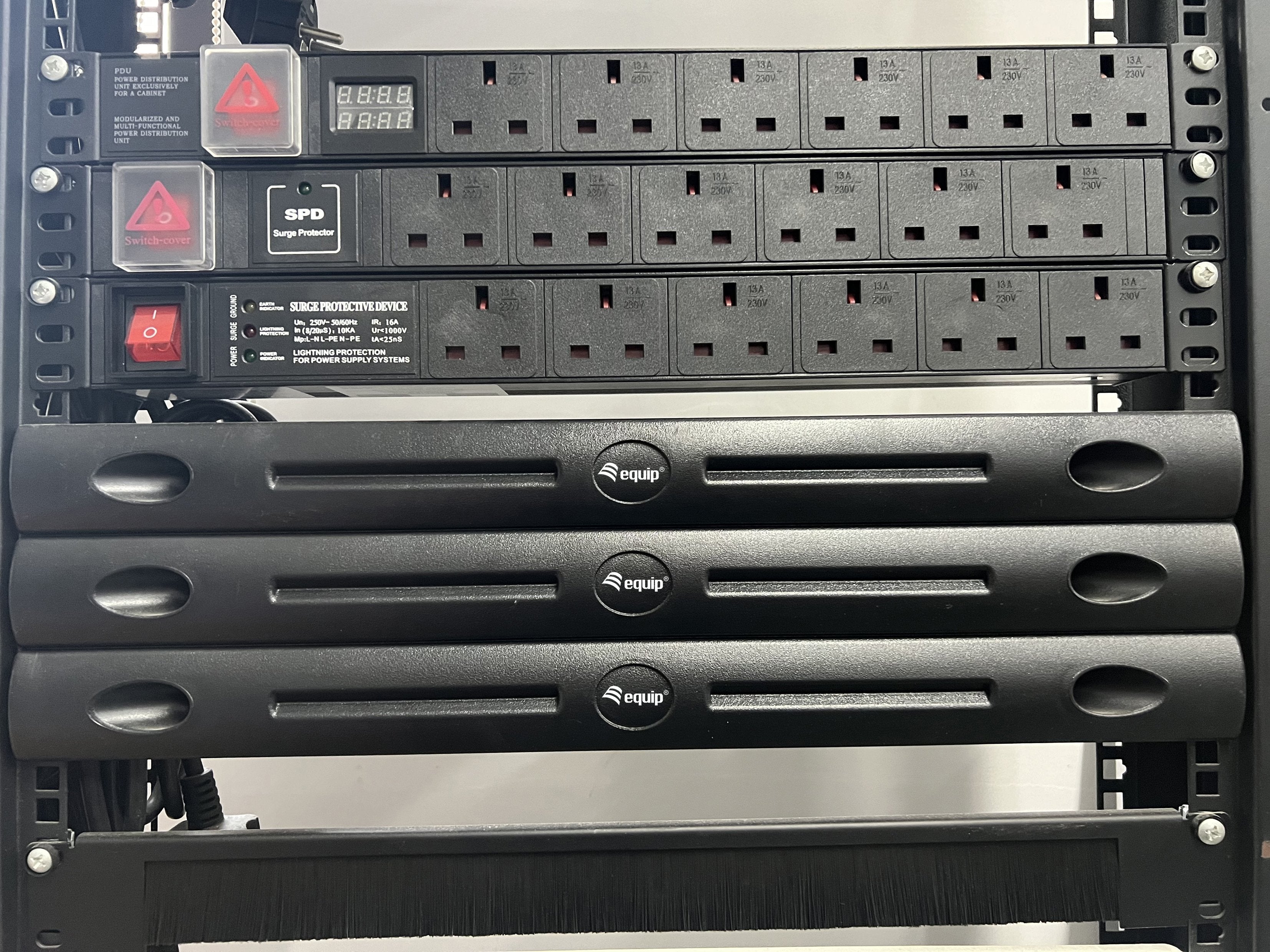 Equip Blindpanel 19" 1u Werkzeugfrei Negro