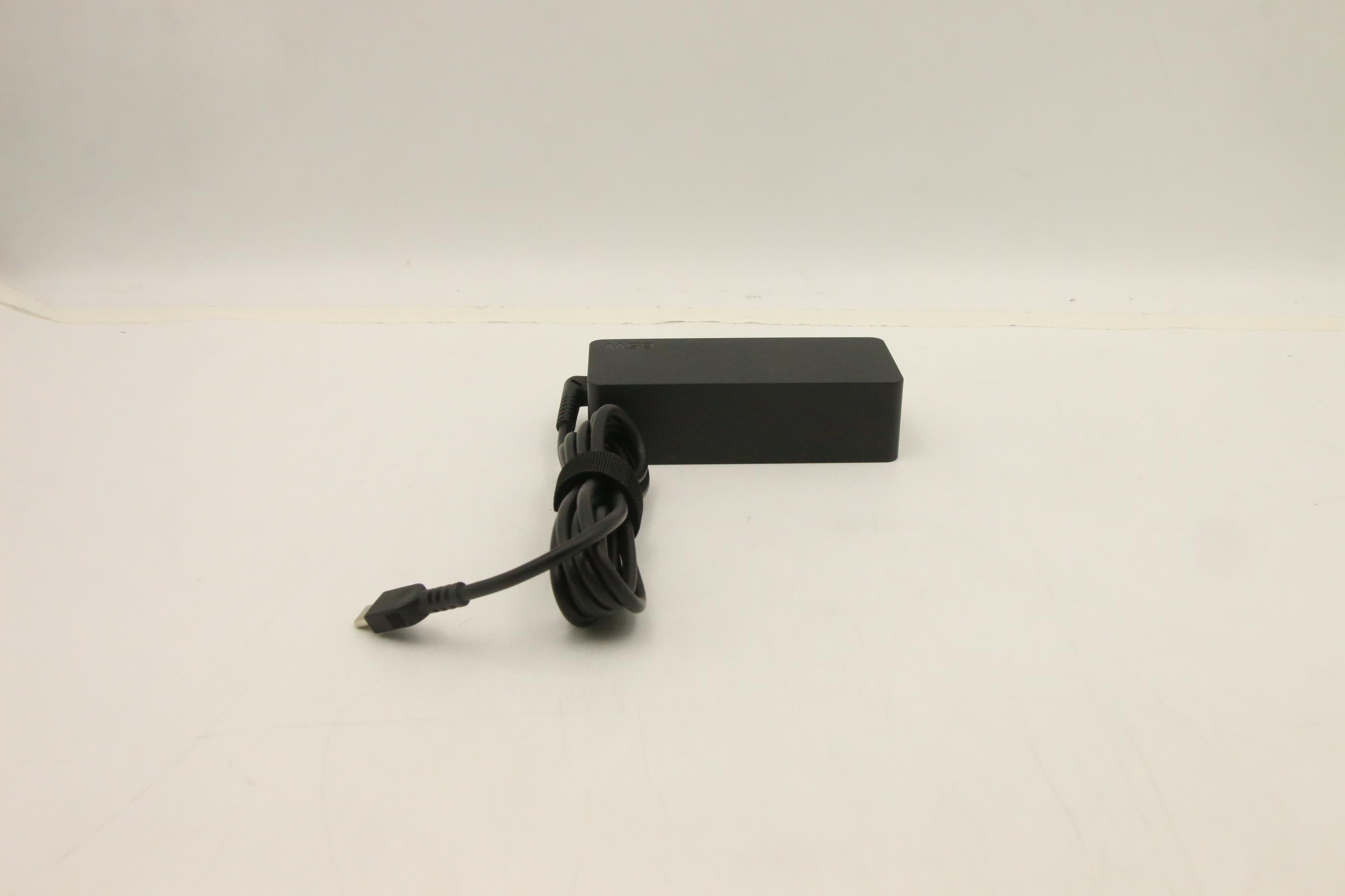 EAN 5704174870685 - Lenovo 5A10W86302 adaptador e inversor de corriente Interior 65 W Negro imagen 6