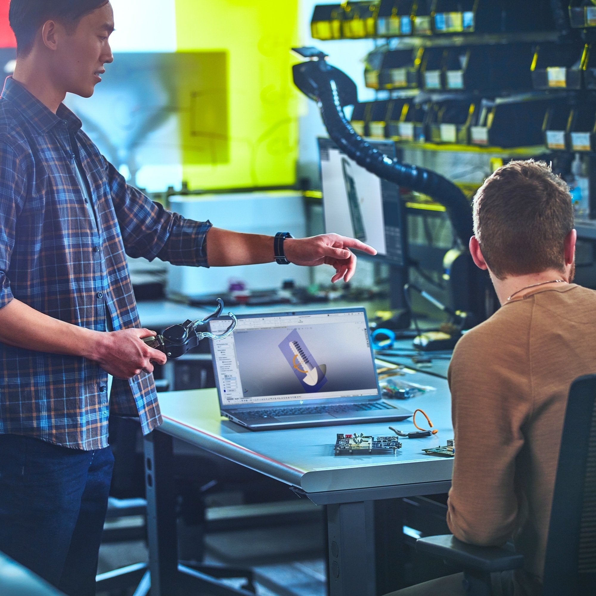 Hp Zbook Power 15.6 G10 15.6" I7-13700h 16gb 512gb Ssd Nvidia Rtx 2000 Ada Windows 11 Pro Plata