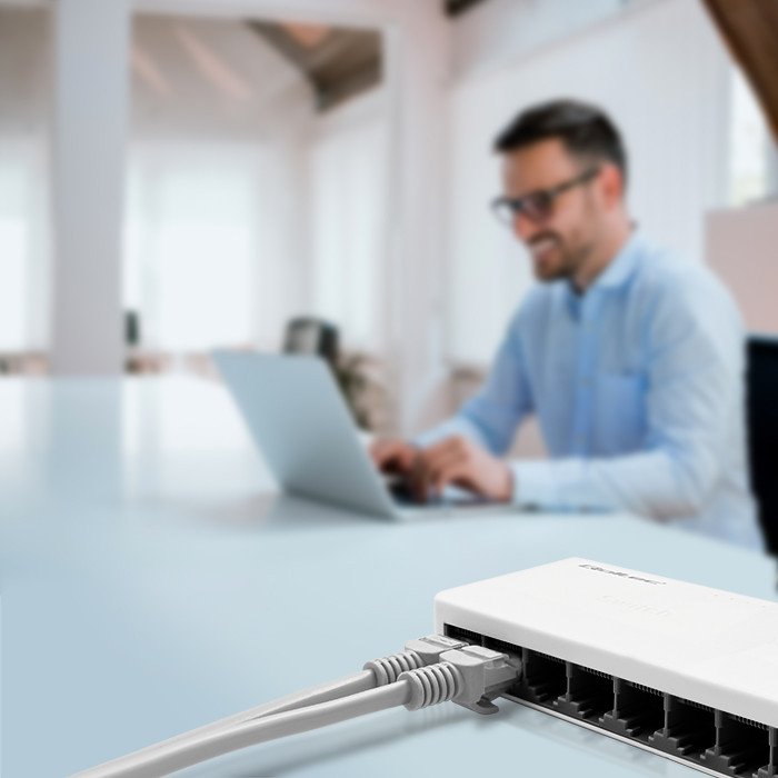 EAN 5901878522463 - Qoltec 52246 switch No administrado Blanco imagen 3