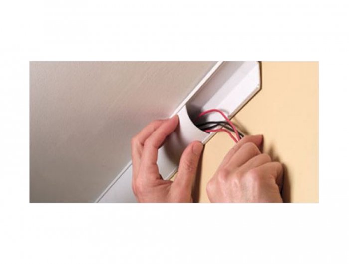 Delock Eckkanal Selbmklebend 73 X 42 Mm - Länge 1 M Blanco