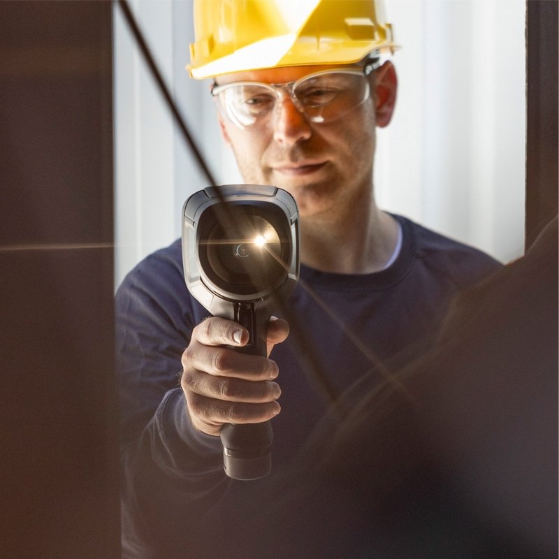 Flir E5 Pro Thermal Imaging Camera 160 X 120 Black