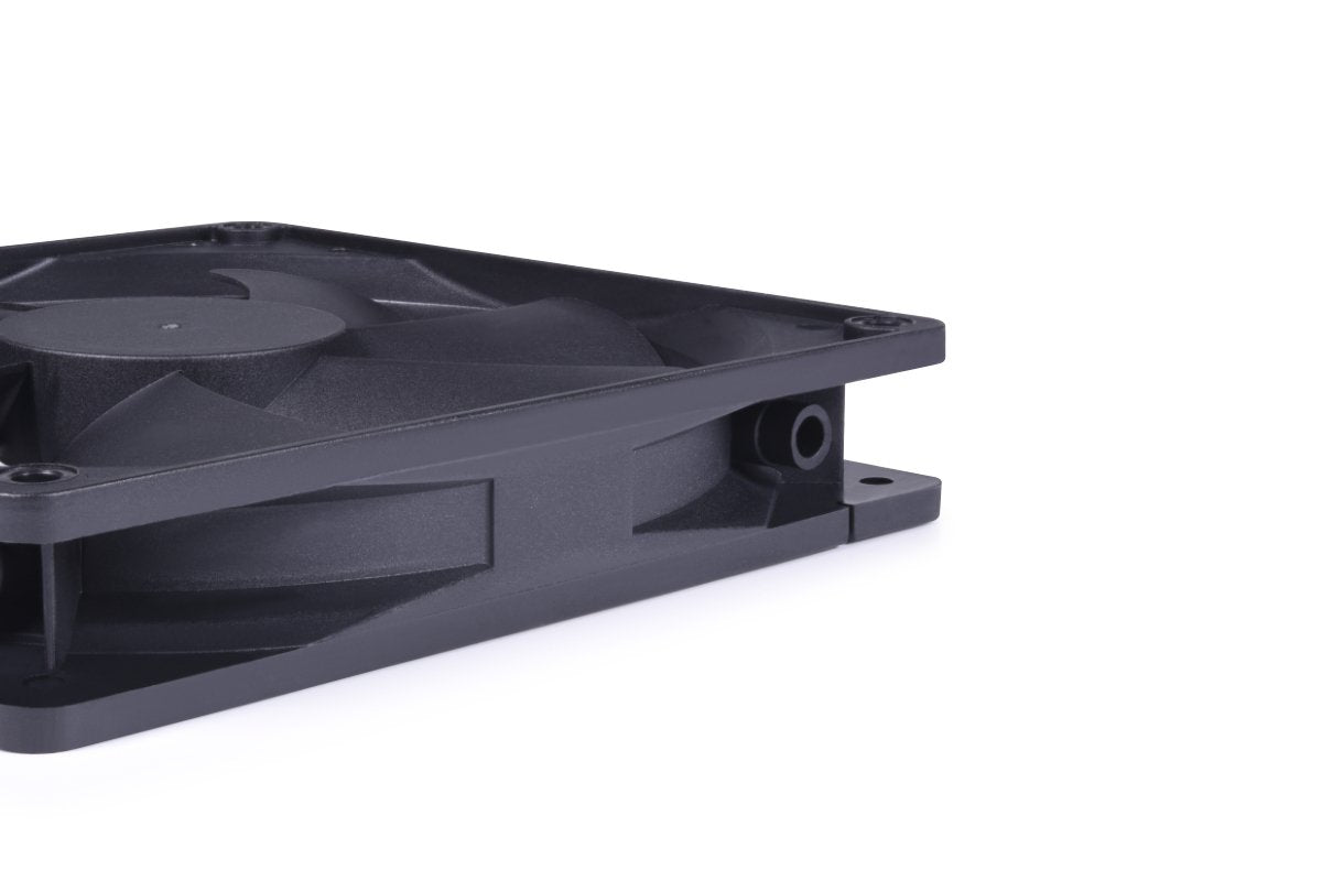 Alphacool Core Pwm Ventilador 2.500 U/Min - 140 Mm - Negro