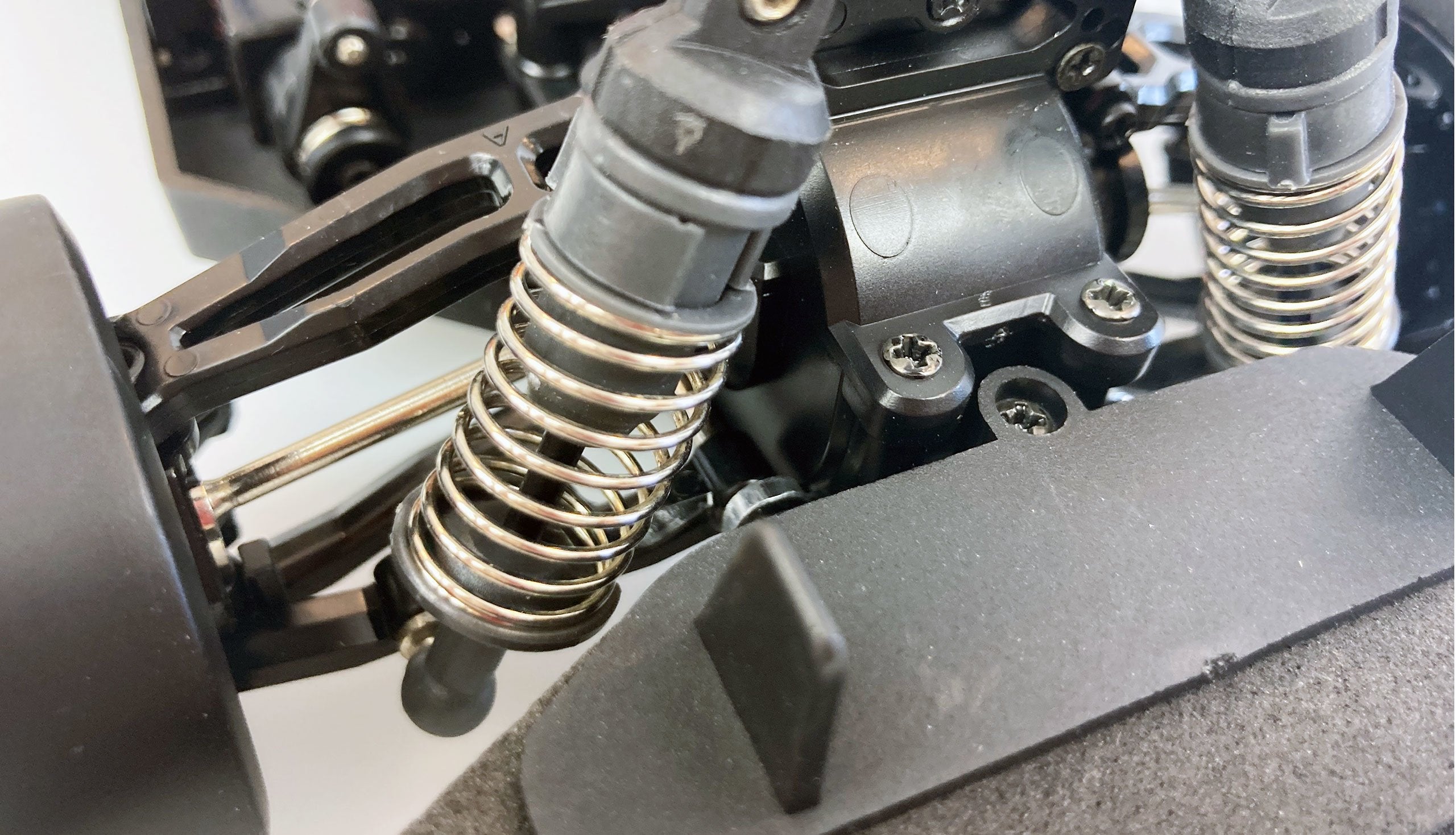 EAN 4260677956253 - Amewi Panther modelo controlado por radio Coche deportivo Motor eléctrico 1:16 imagen 8