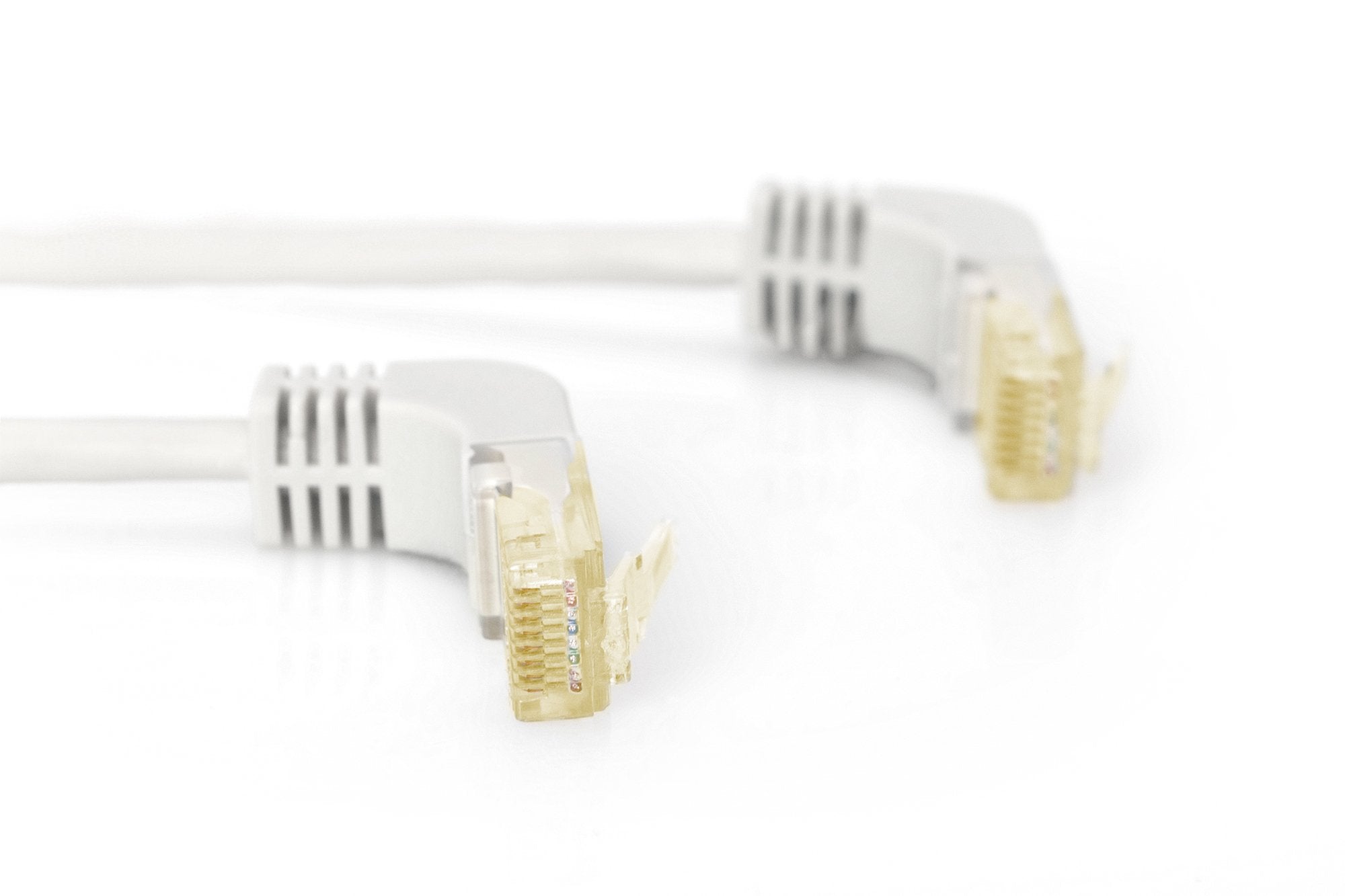 Cable De Conexión En Ángulo Cat 6a S-Ftp 90ø, Cu, Lszh, Awg 26/7, Longitud 15 M, Color Gris